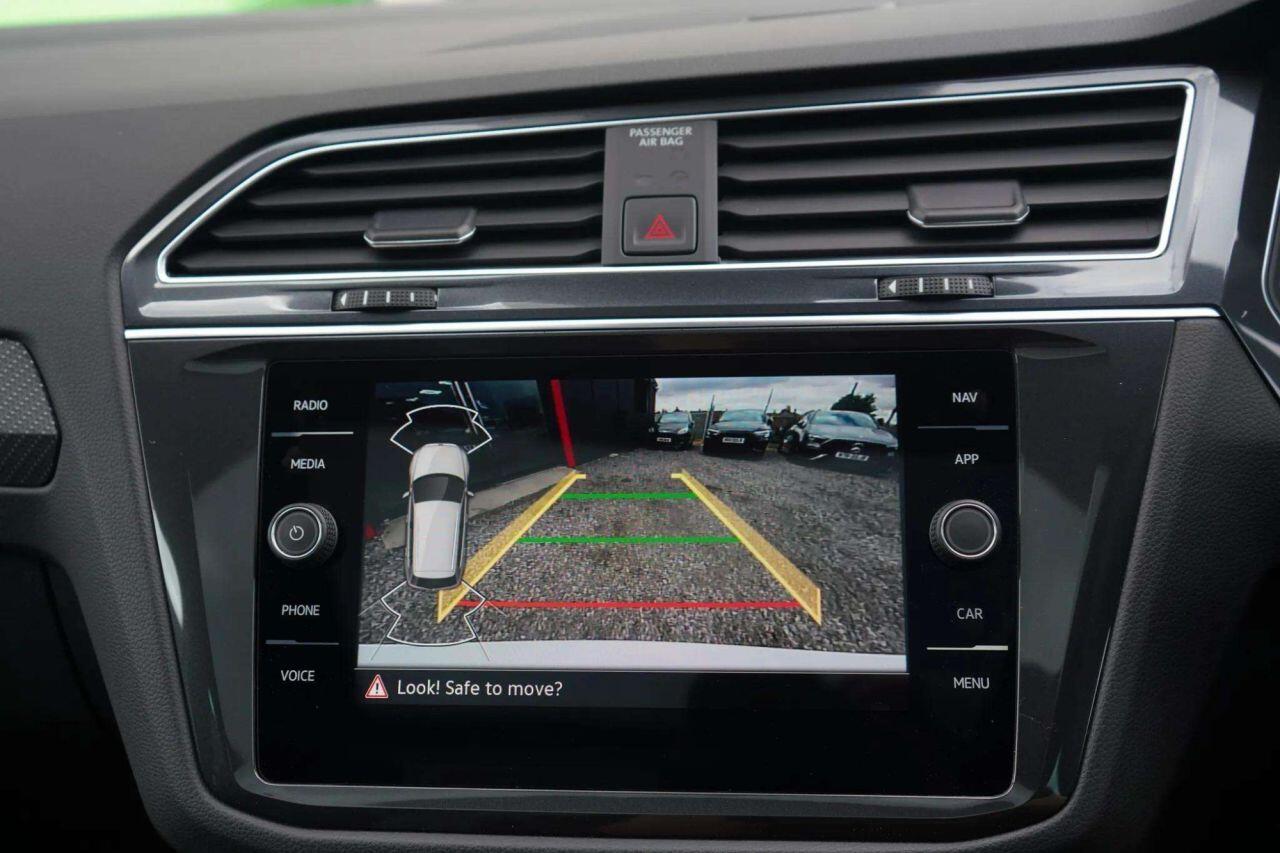 Volkswagen Tiguan view 28
