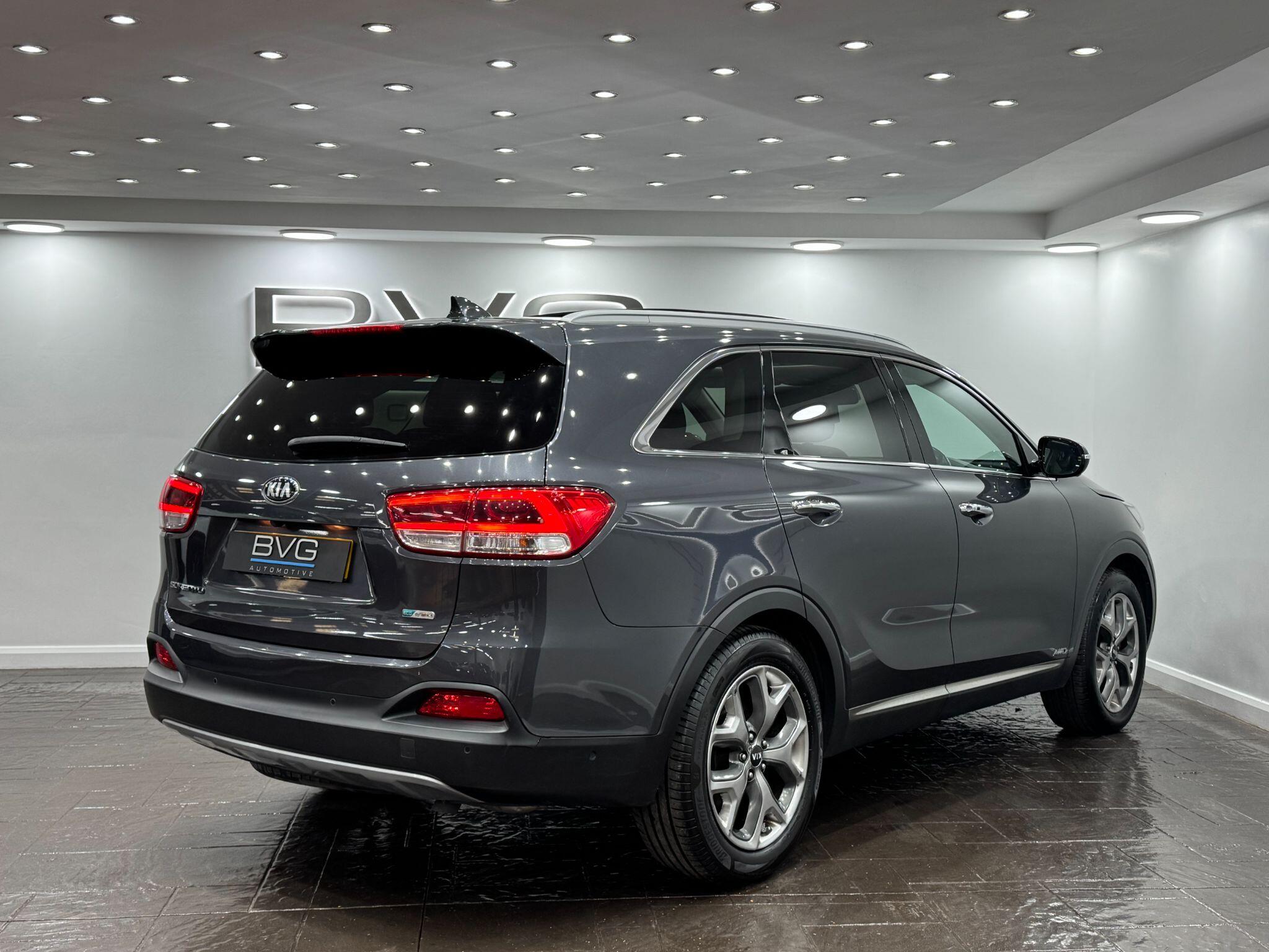 Kia Sorento view 9