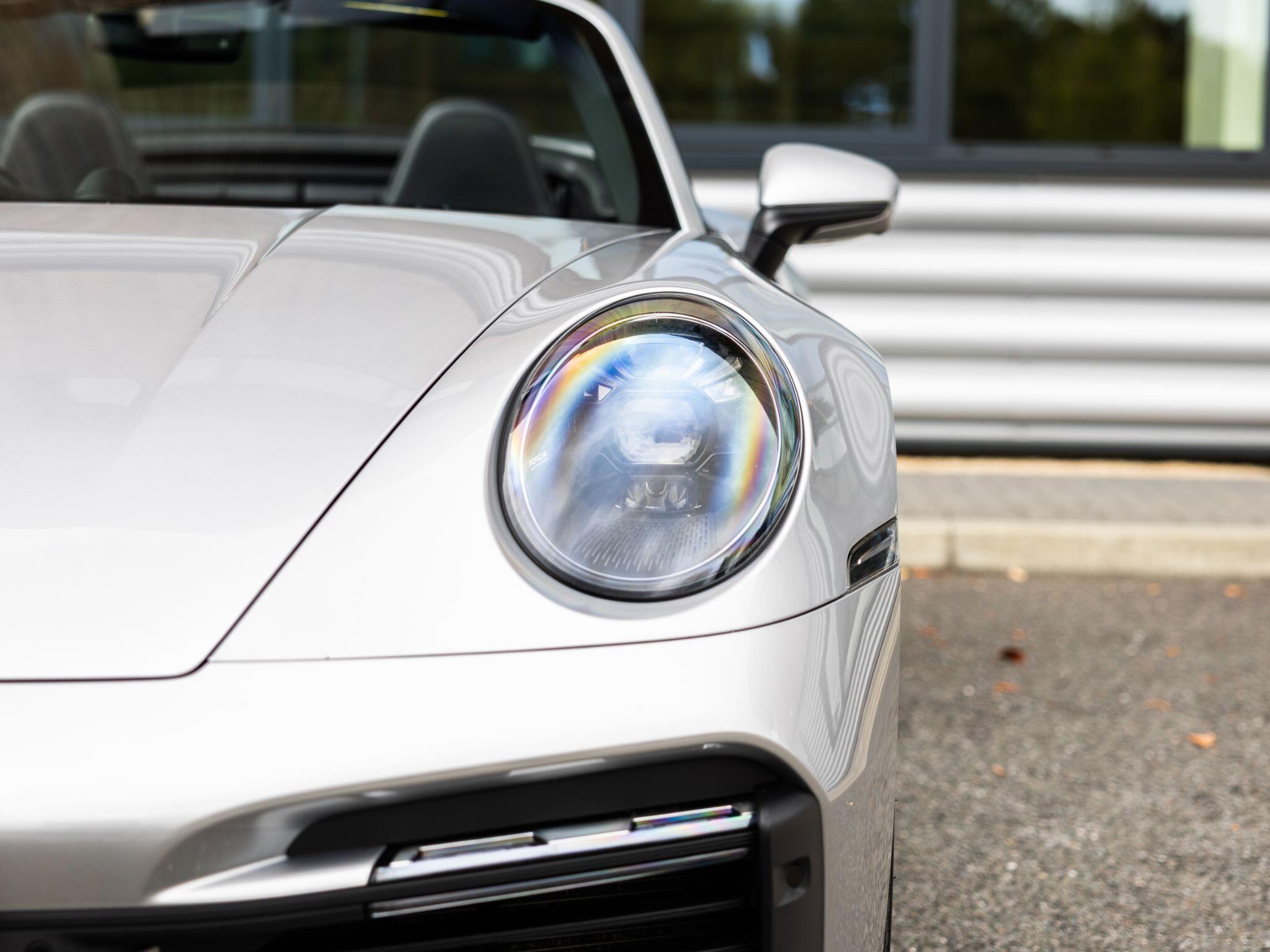 Porsche 911 view 52