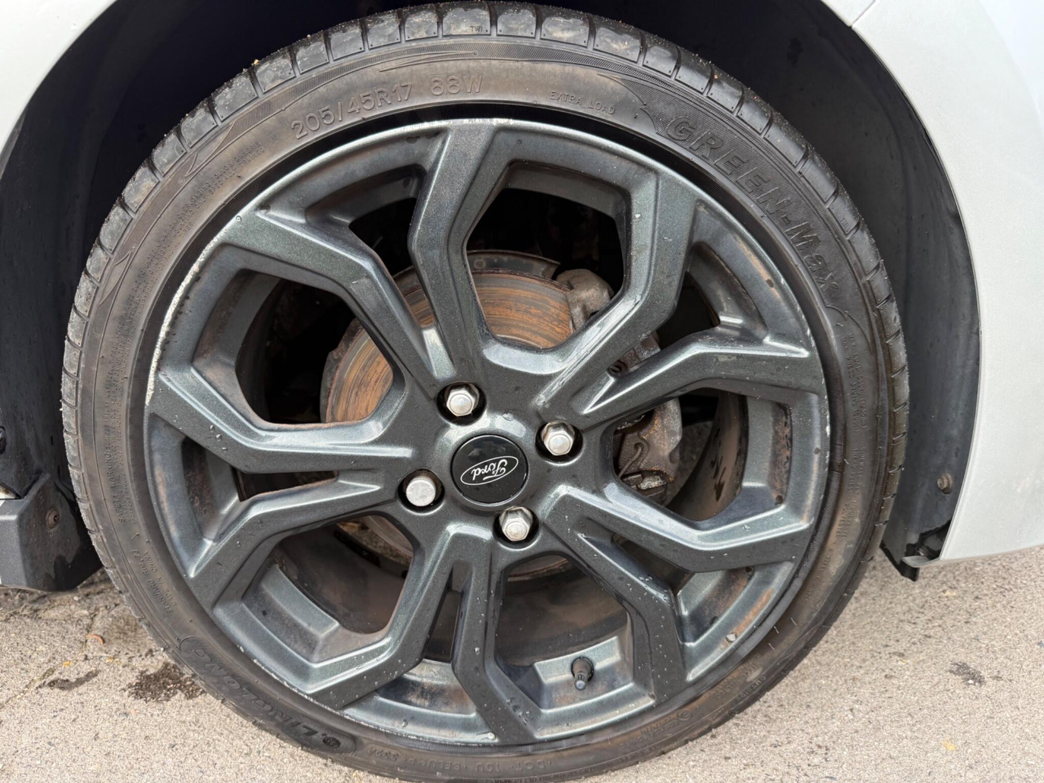 Ford Fiesta view 13