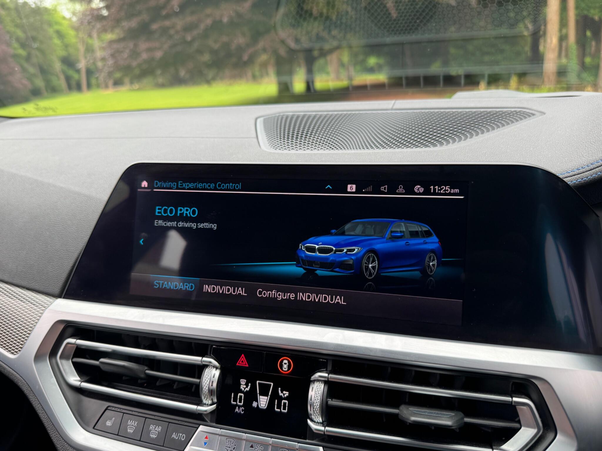 BMW 3 Series view 30