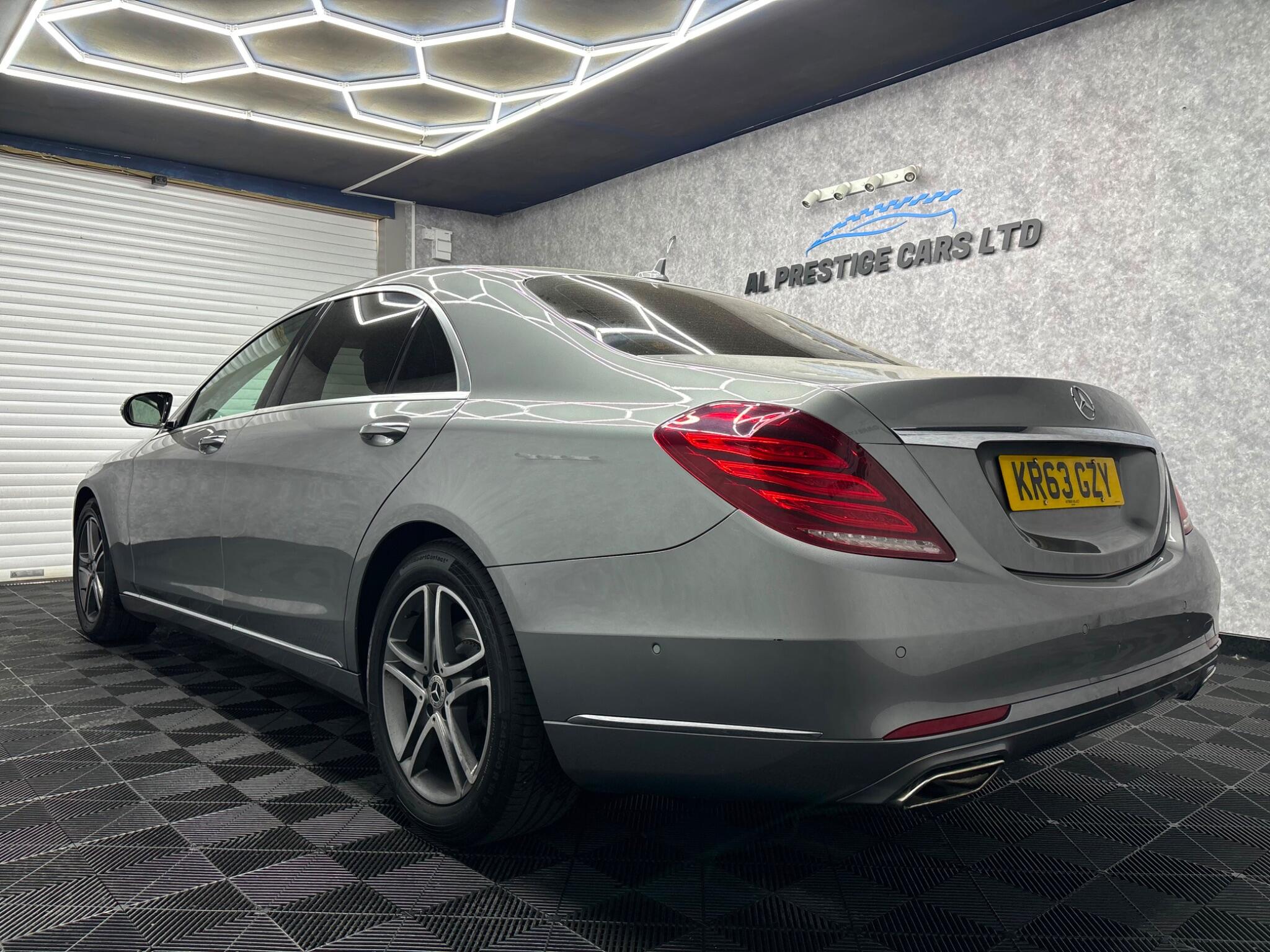 Mercedes-Benz S Class view 8