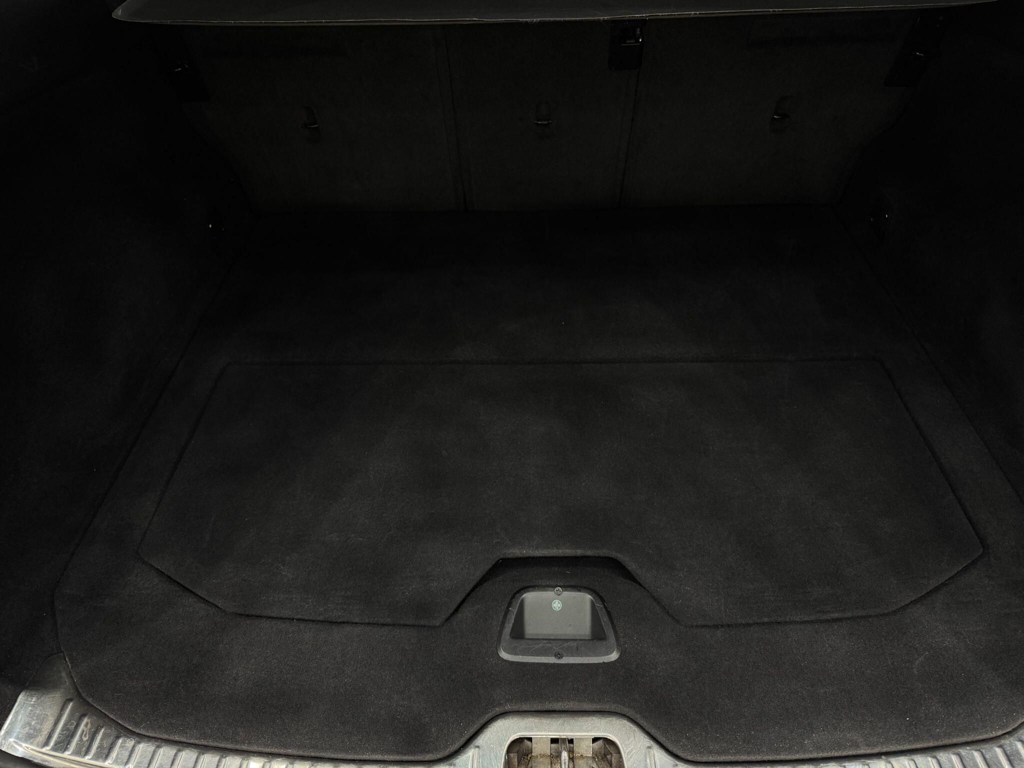 Volvo XC60 view 57