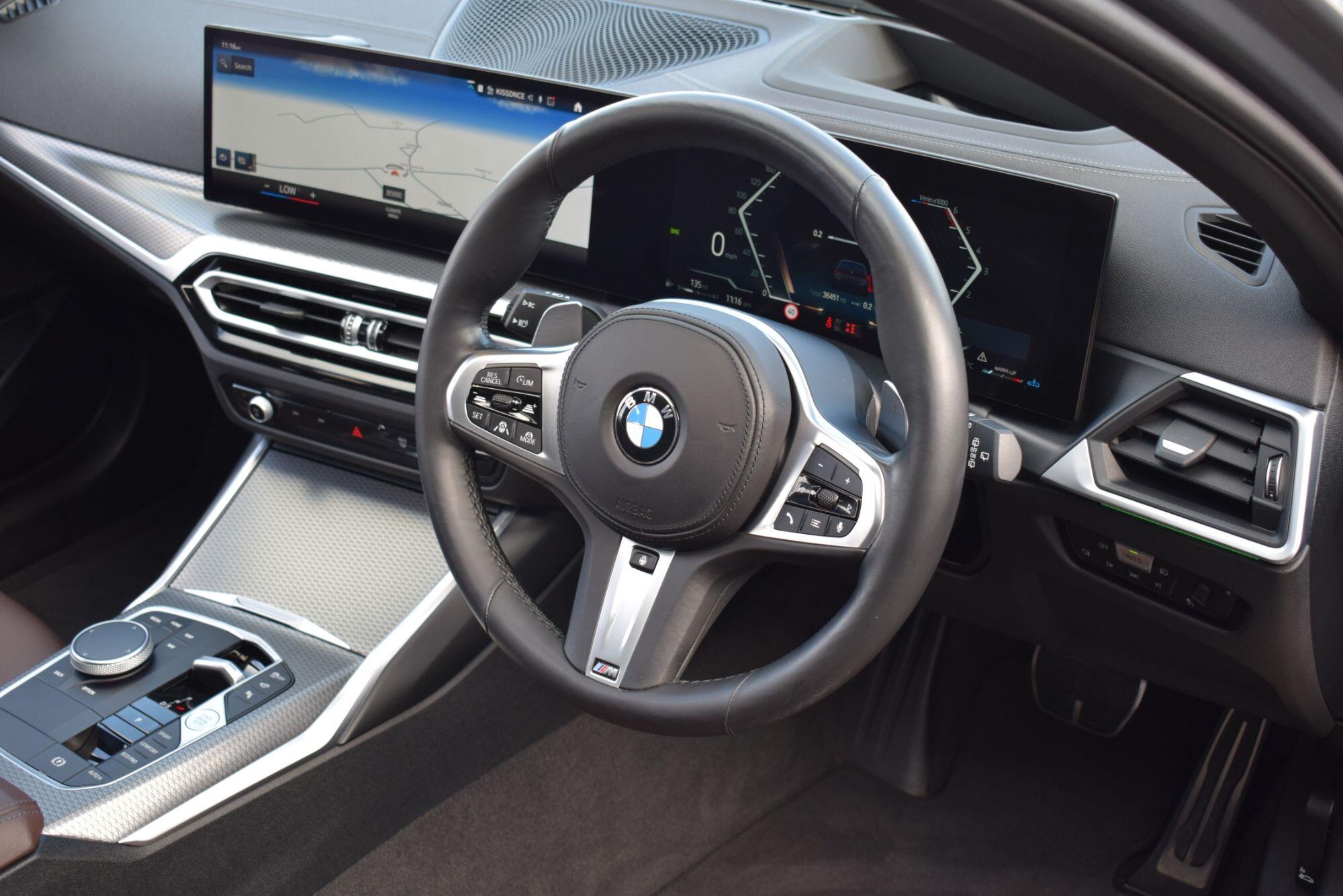 BMW 3 Series view 14
