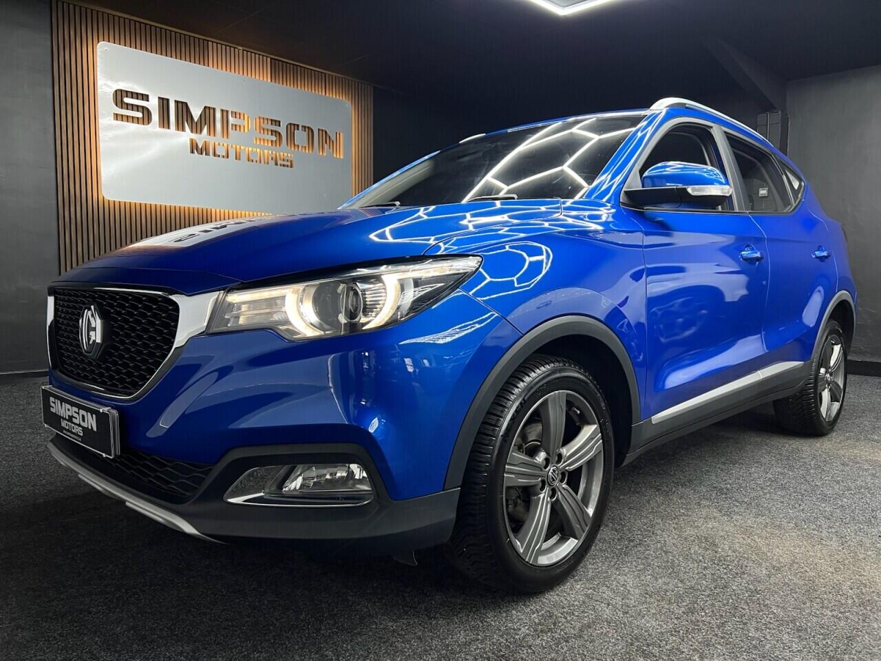 MG ZS view 25