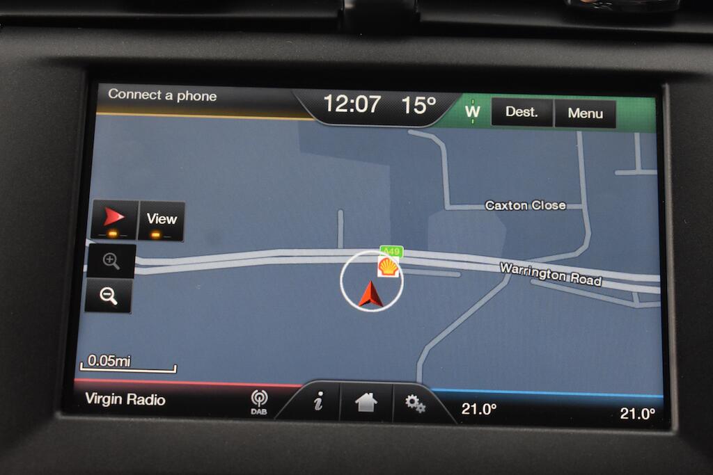 Ford Mondeo view 16