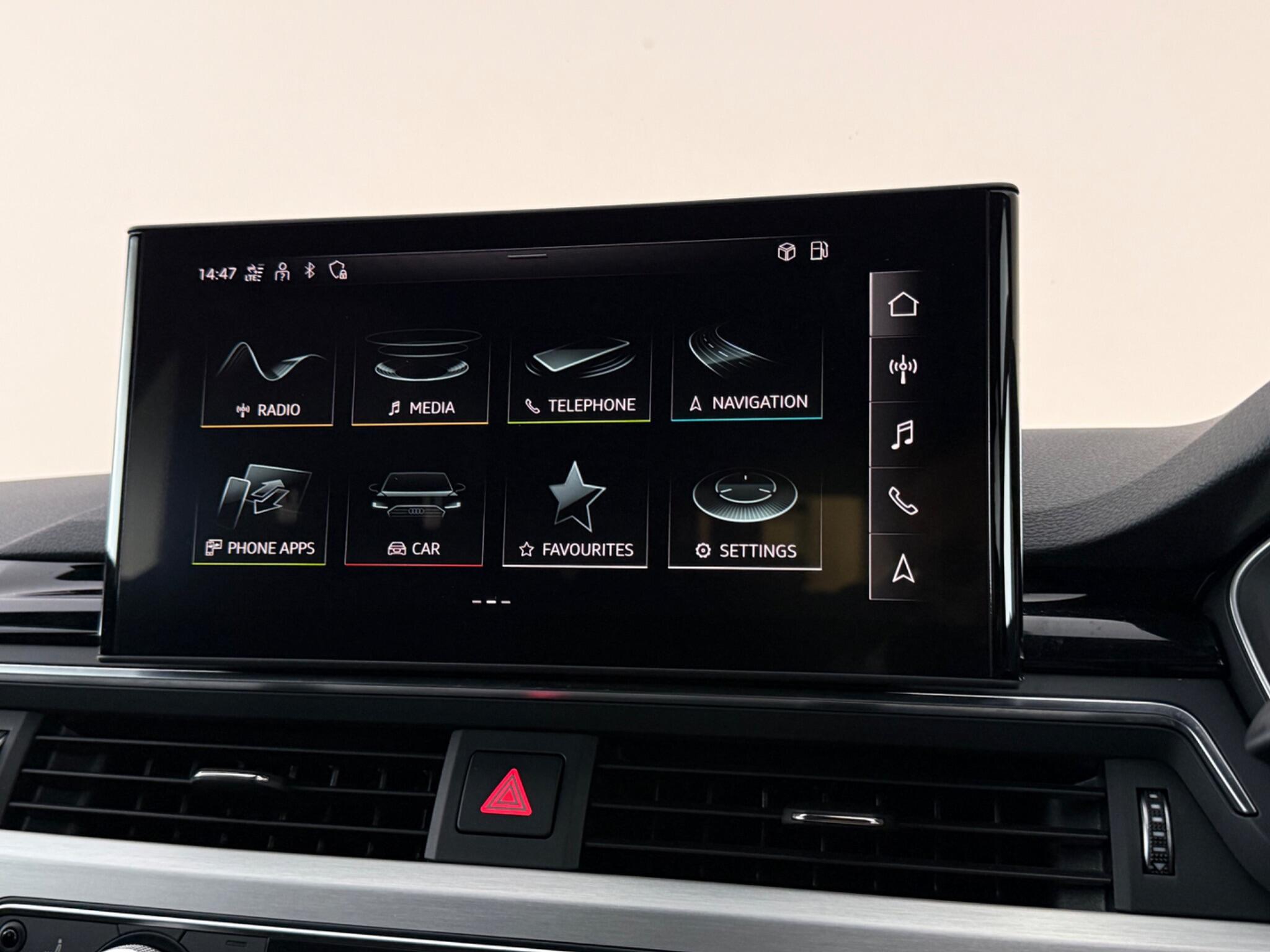 Audi A4 view 27