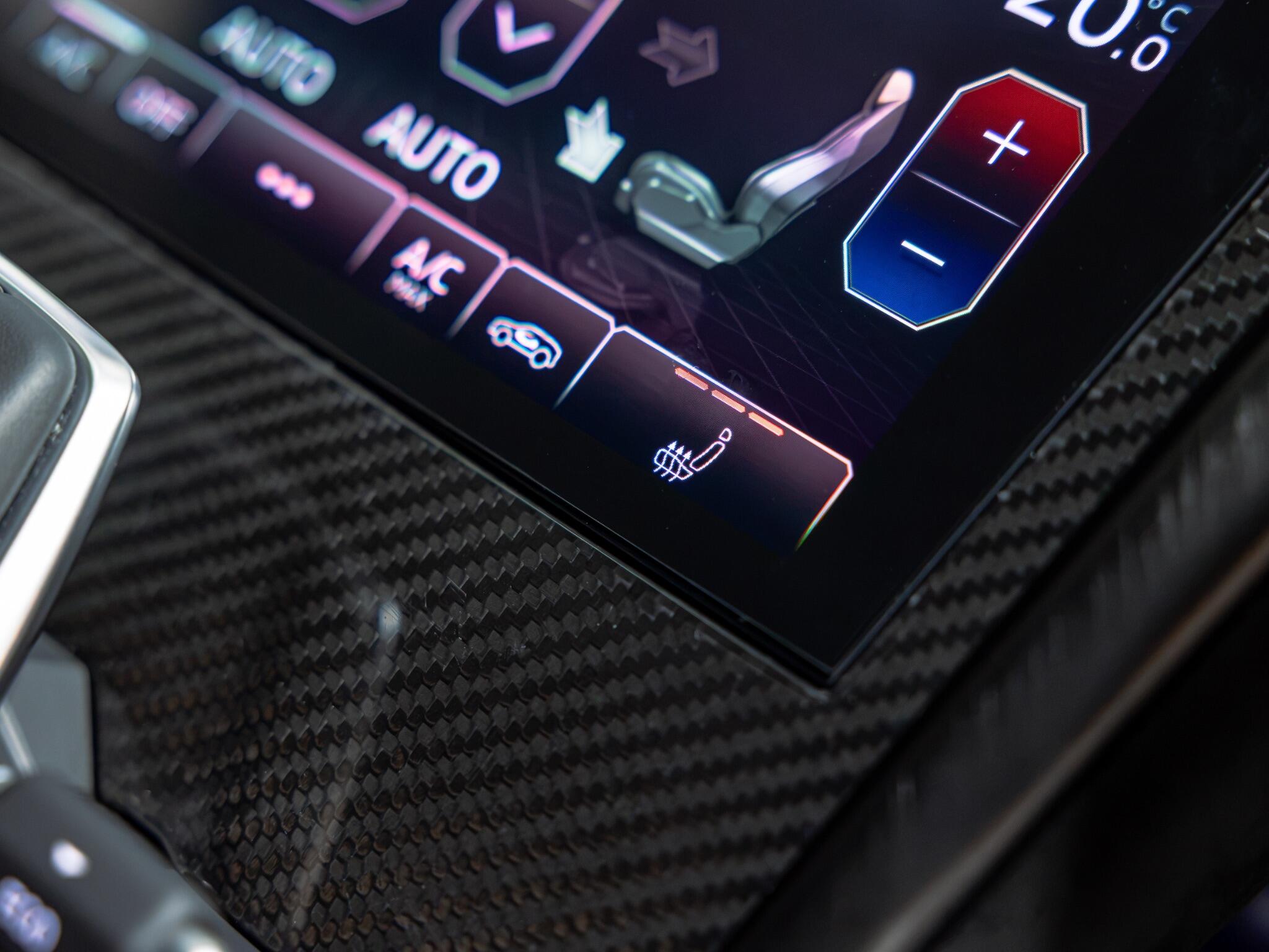 Lamborghini Urus view 29