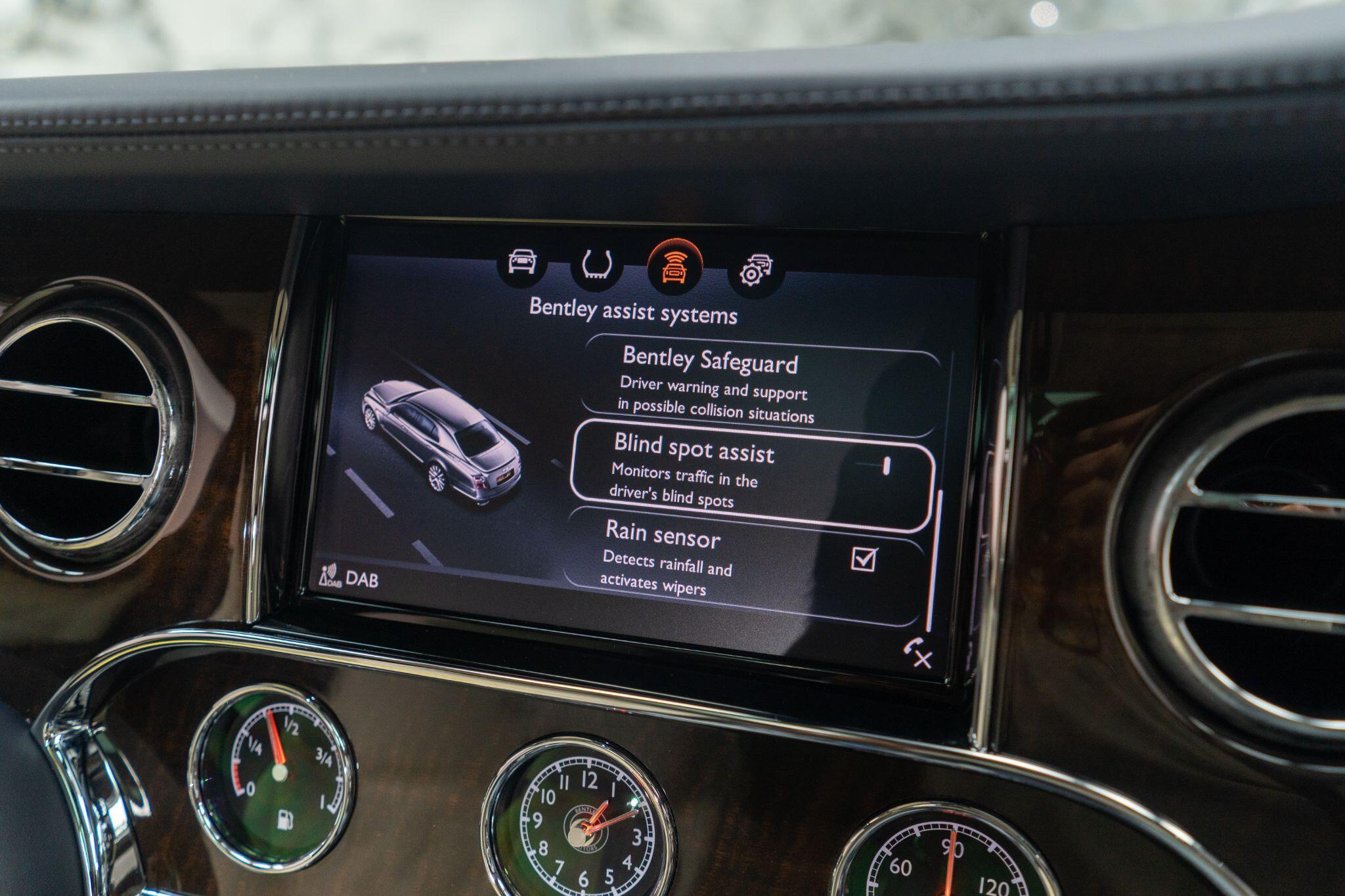 Bentley Mulsanne view 39