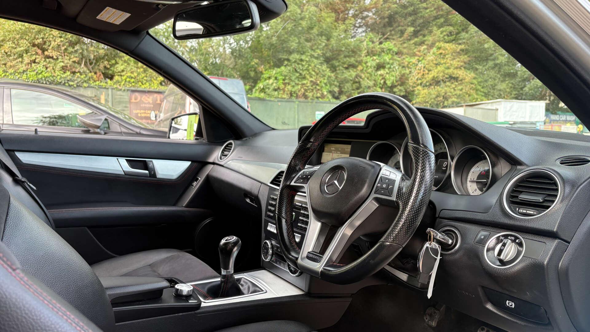 Mercedes-Benz C-Class view 10