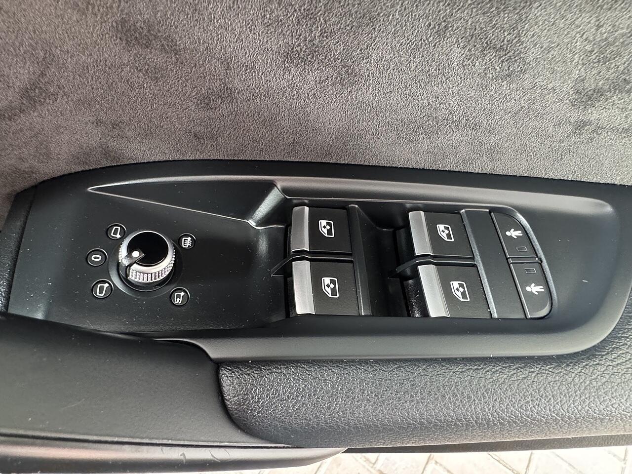Audi Q5 view 27