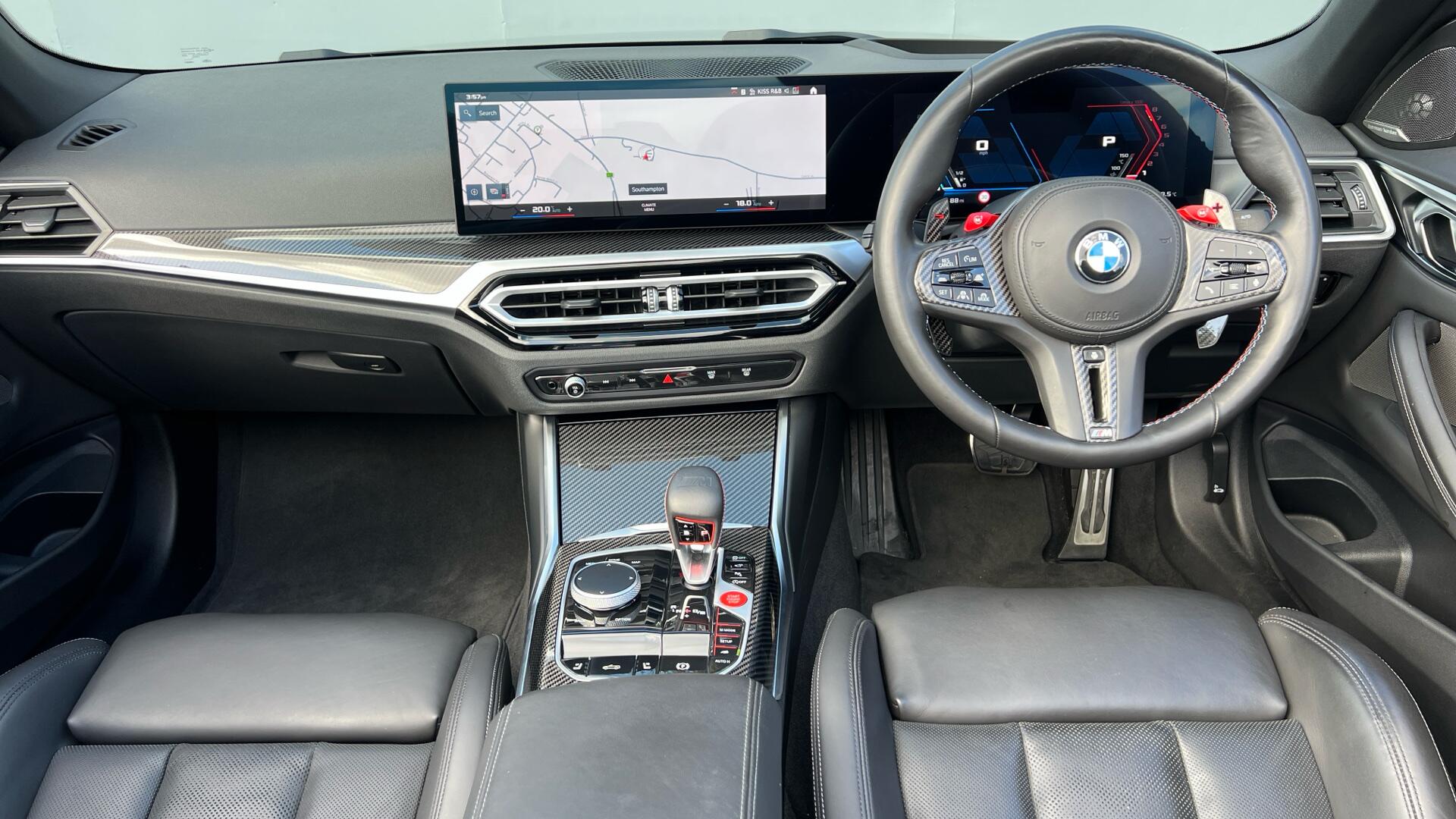 BMW M4 view 4