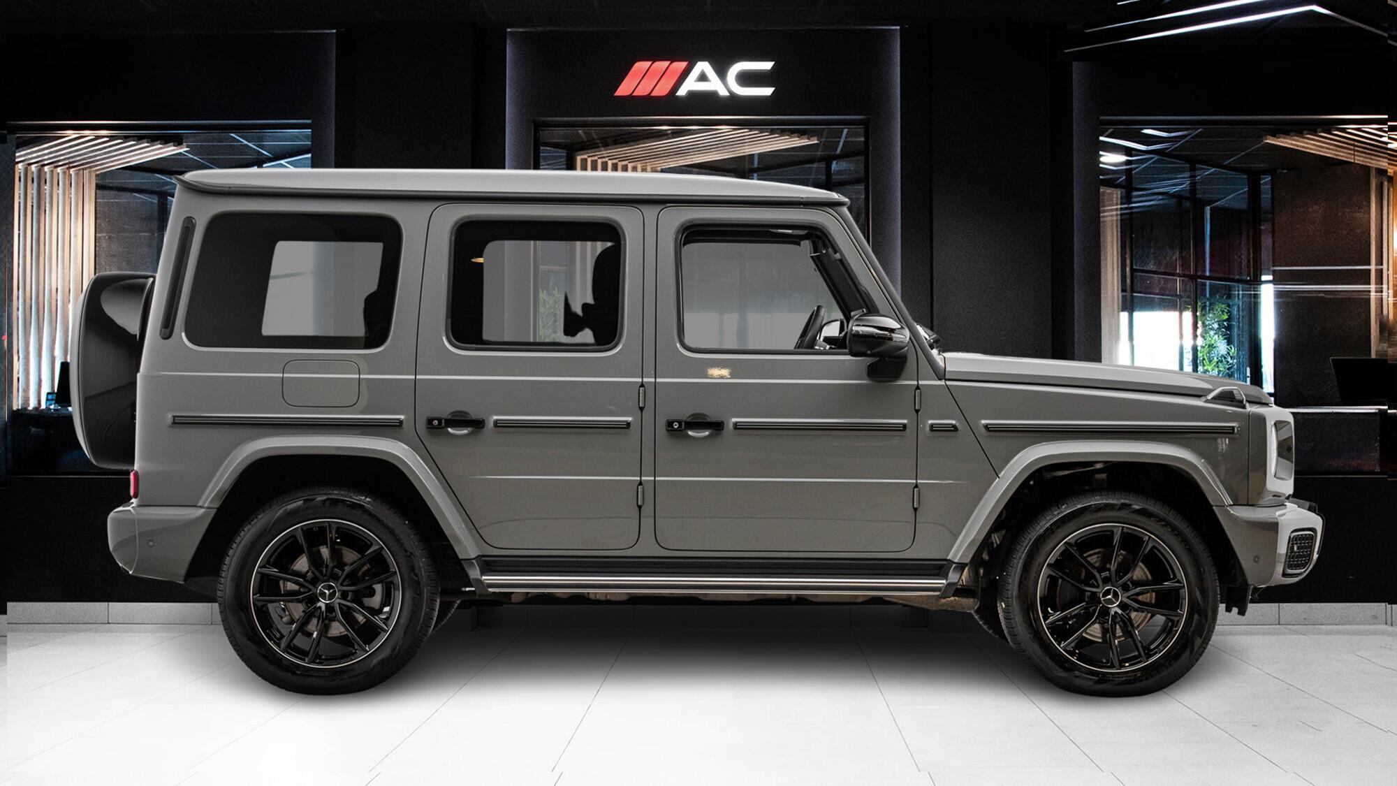 Mercedes-Benz G Class view 3