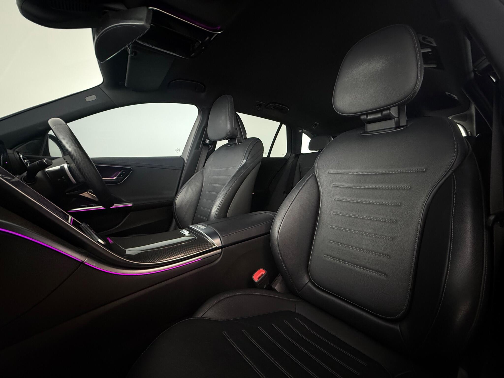 Mercedes-Benz C-Class view 35