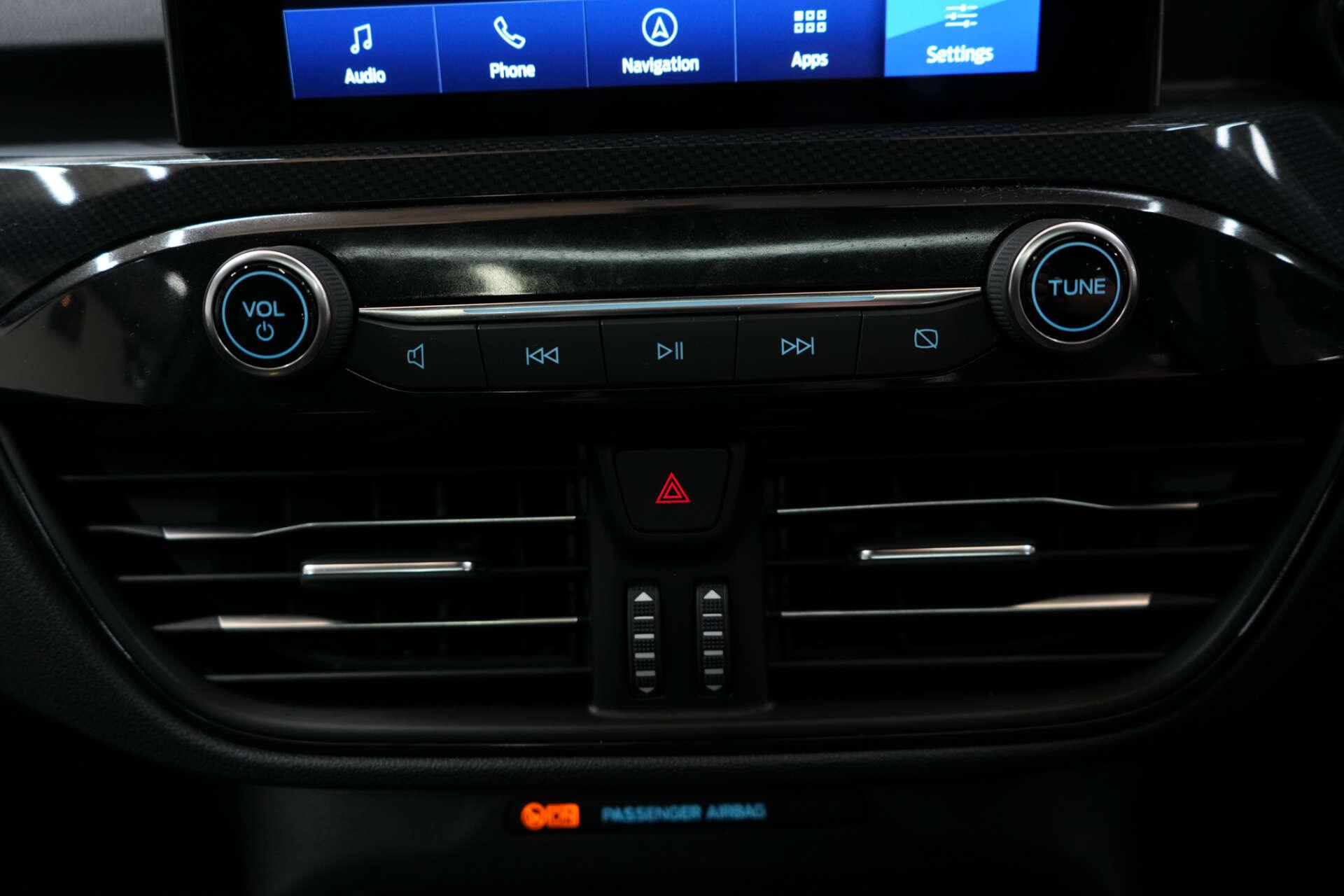Ford Kuga view 32