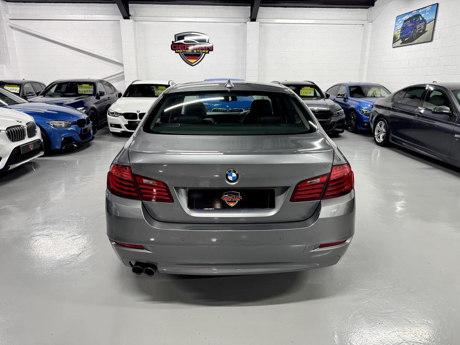 BMW 5 Series view 22