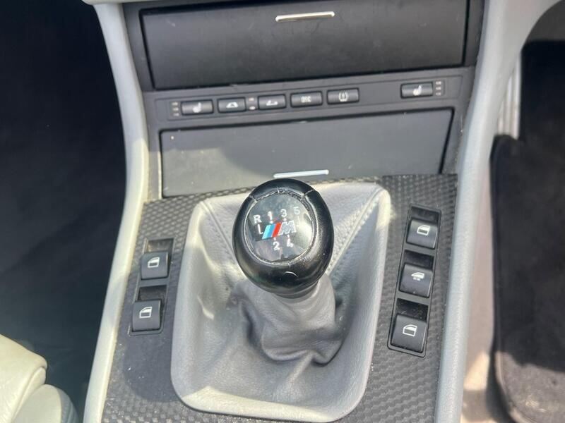 BMW 3 Series view 32