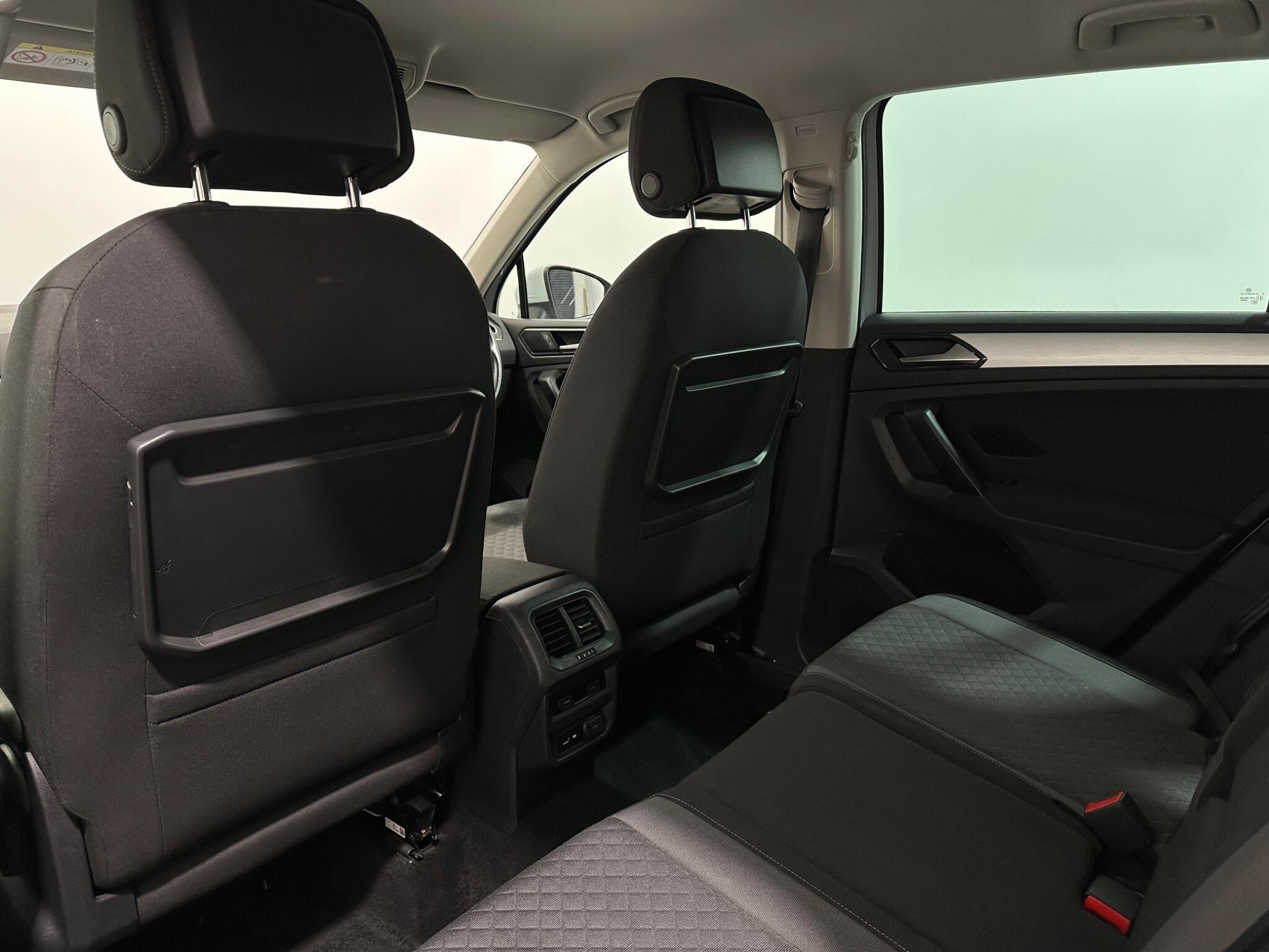 Volkswagen Tiguan view 38