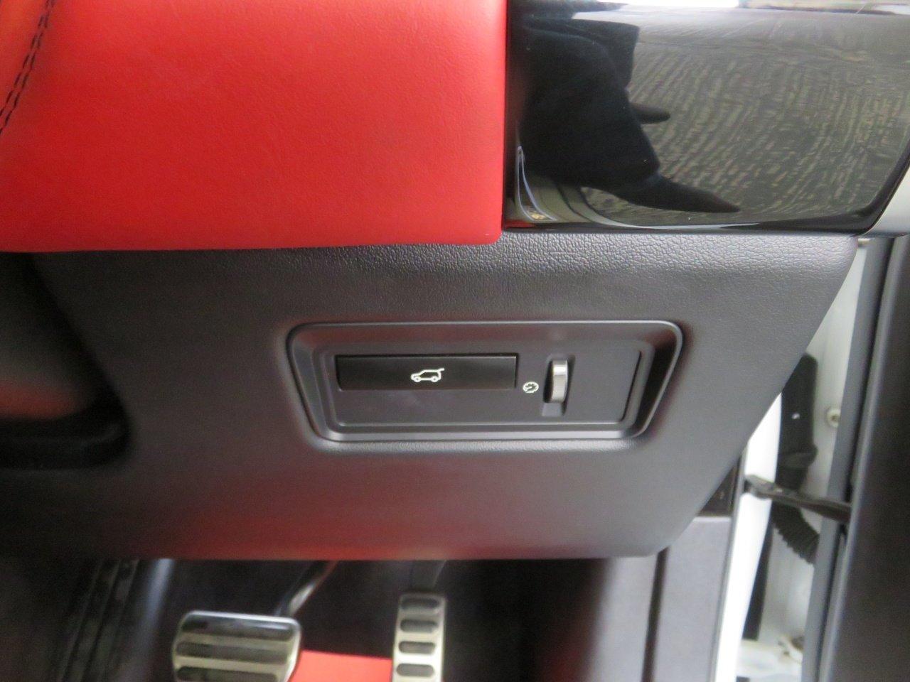 Land Rover Range Rover Sport view 48