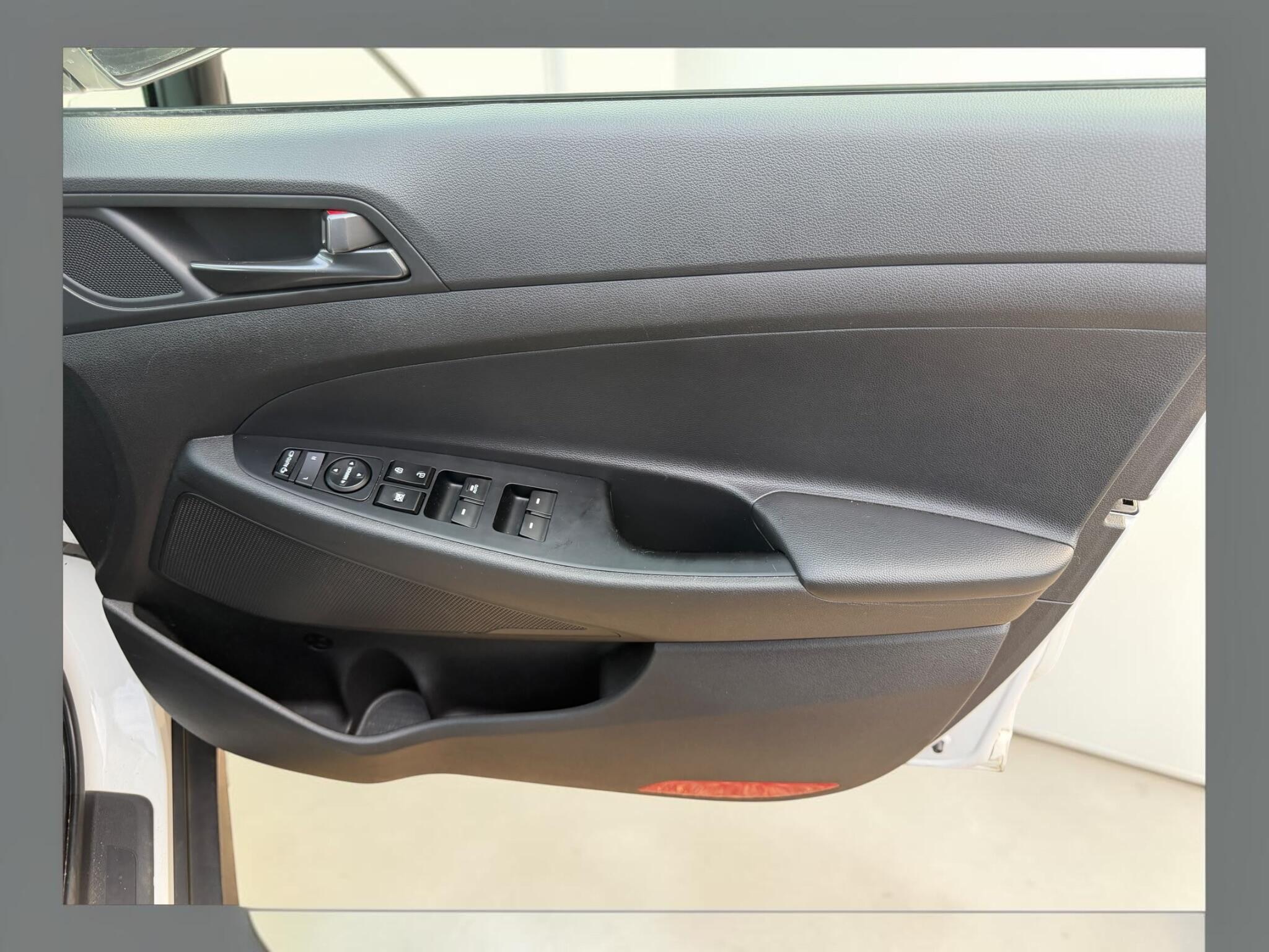Hyundai Tucson view 34