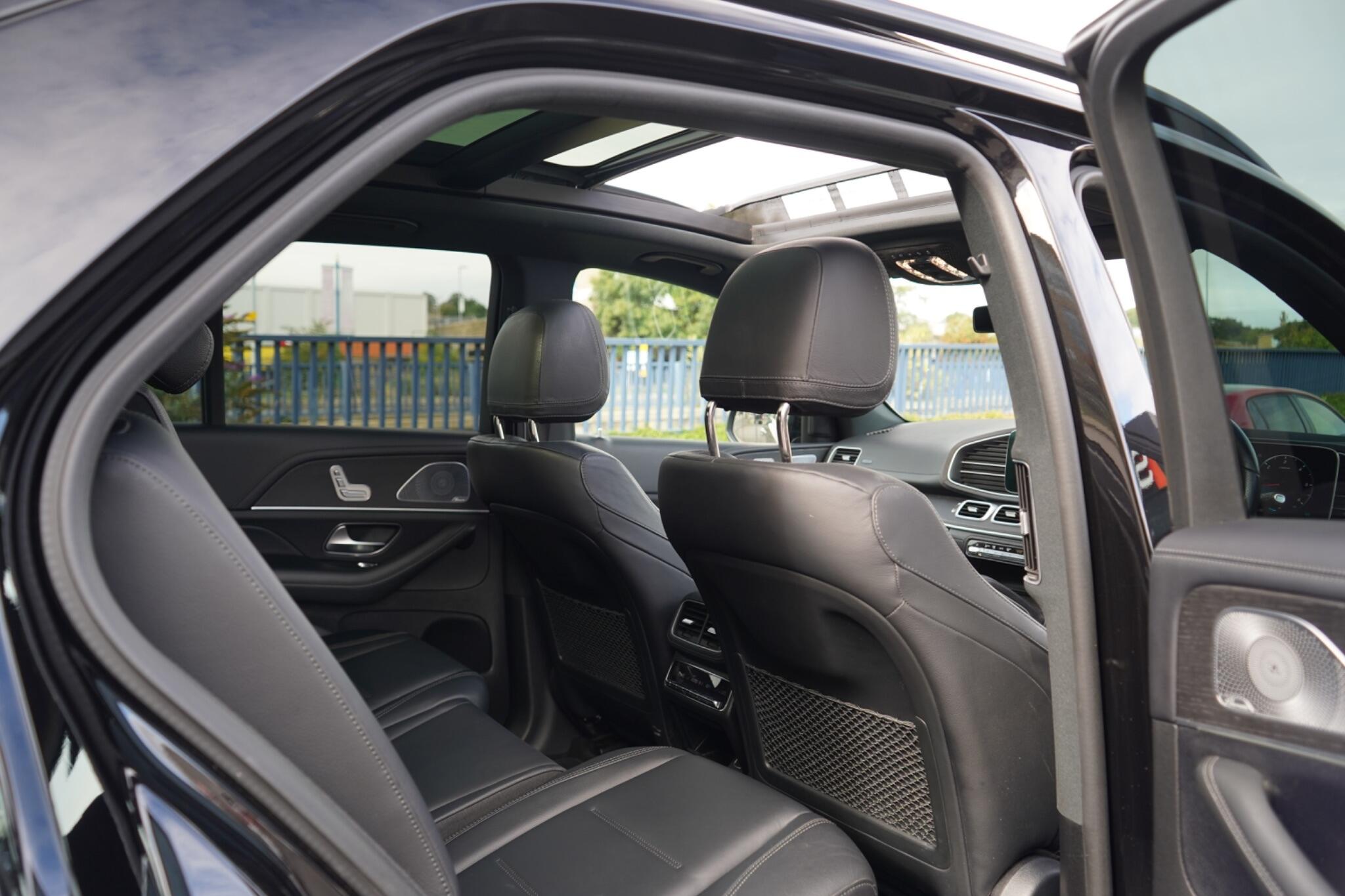 Mercedes-Benz Gle view 30