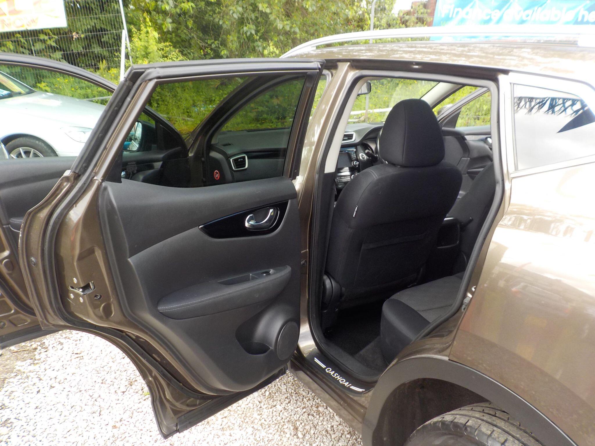 Nissan Qashqai 1.5 dCi n-tec+ 2WD Euro 5 (s/s) 5dr
