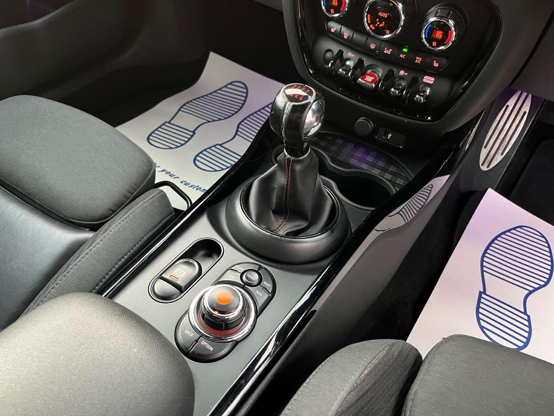Mini Clubman view 43
