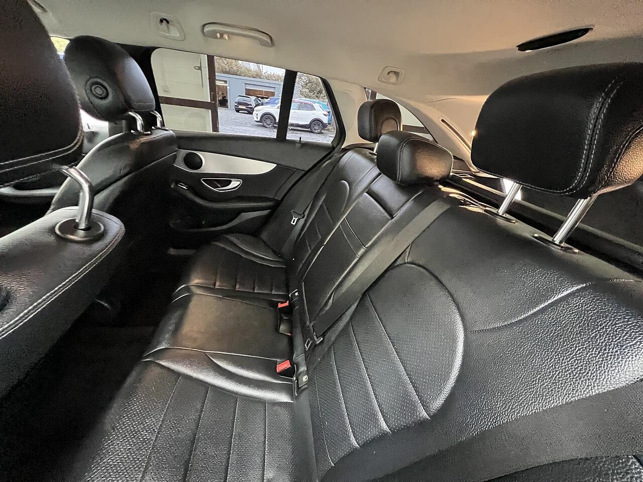 Mercedes-Benz C-Class view 17