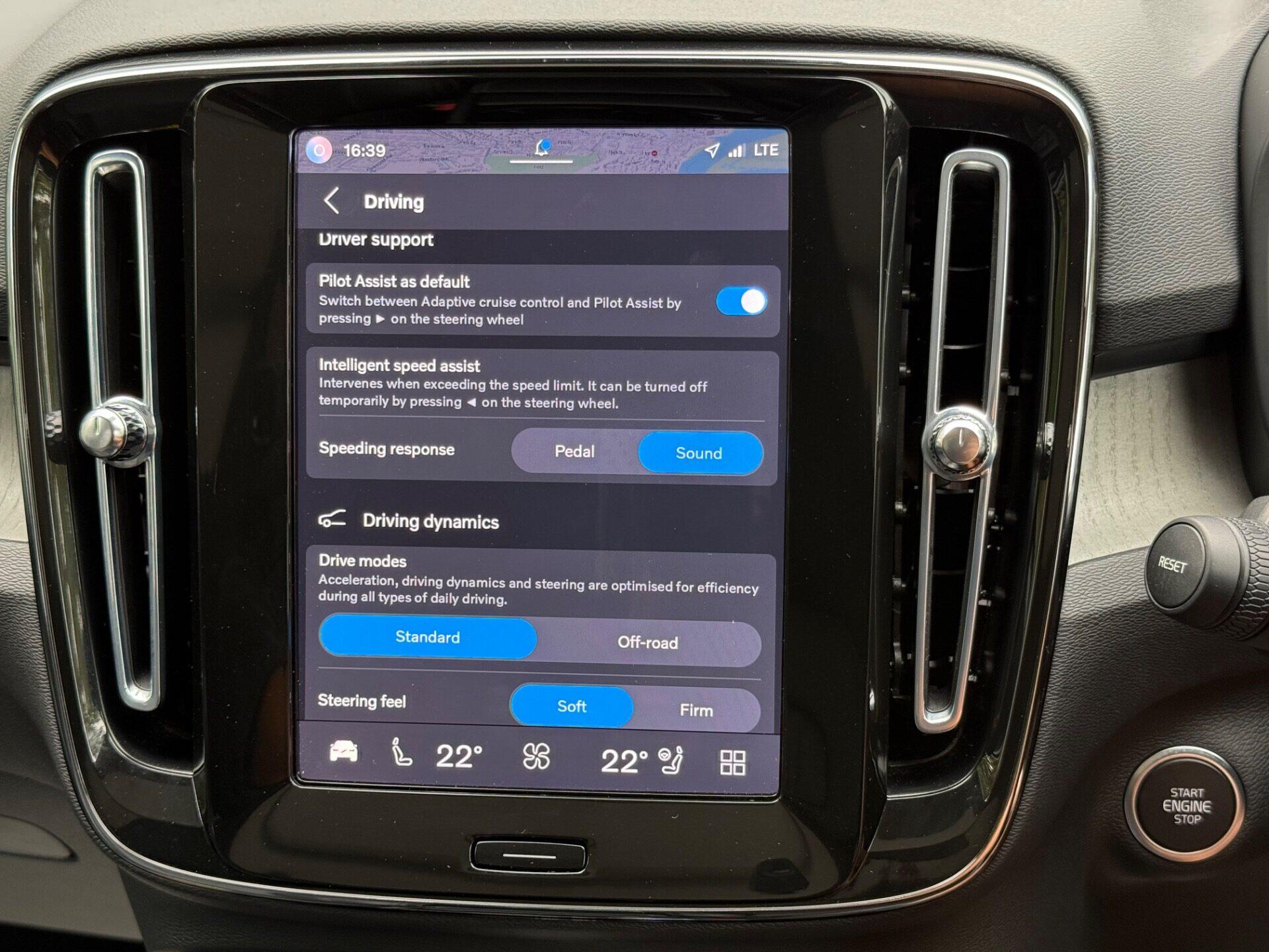 Volvo XC40 view 53