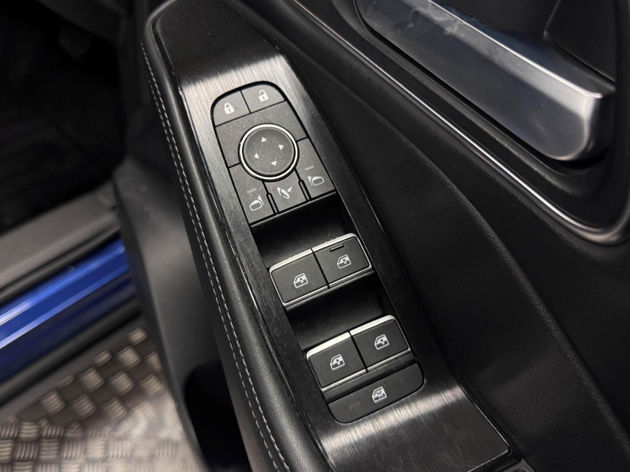 Nissan X-Trail view 18