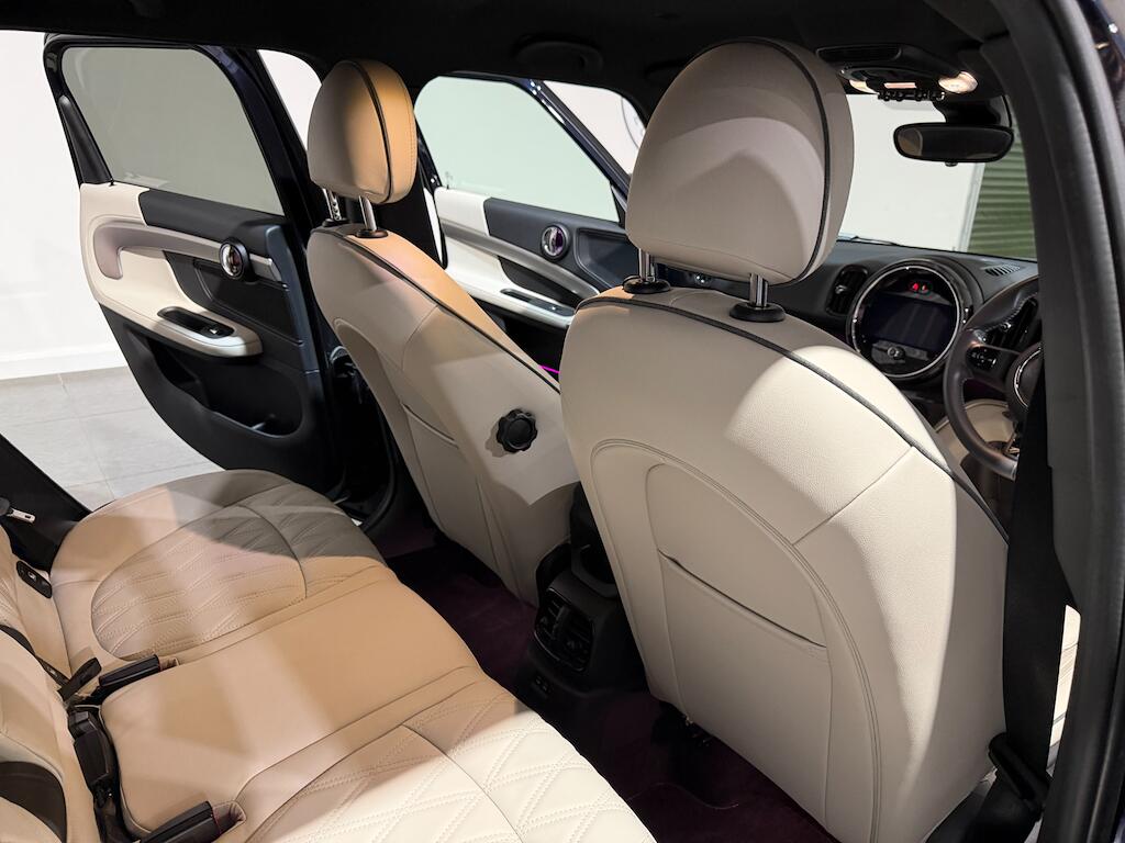Mini Countryman view 8