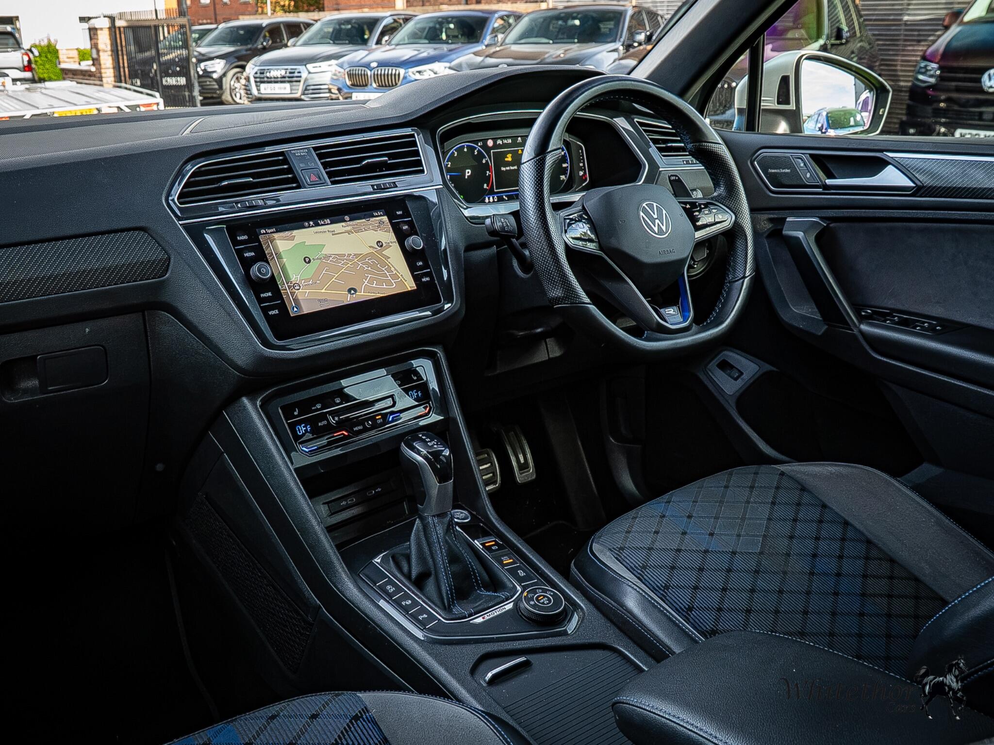 Volkswagen Tiguan view 9