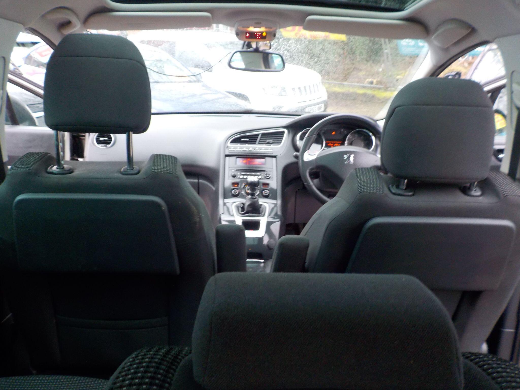 Peugeot 5008 1.6 HDi Allure Euro 5 5dr