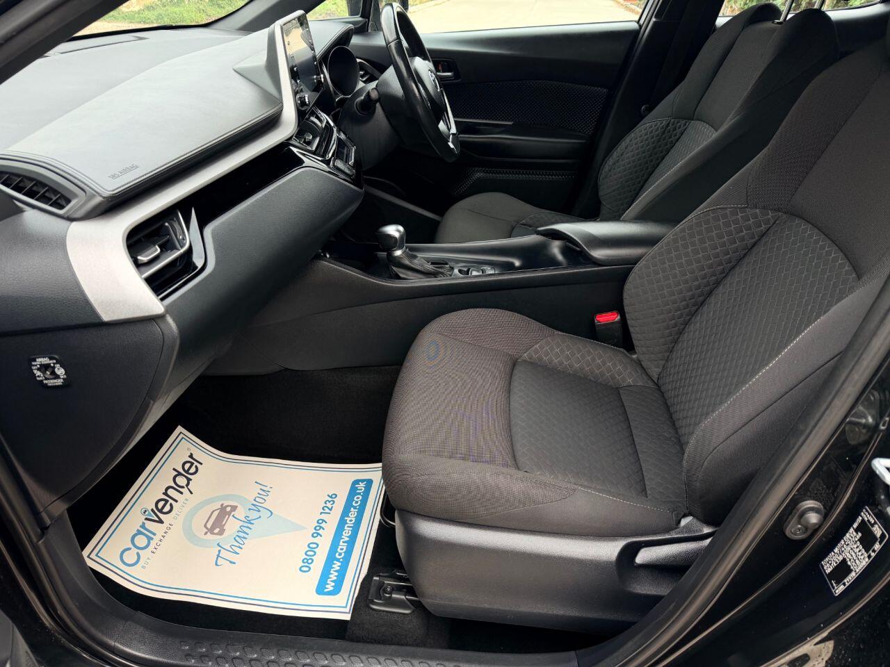 Toyota C-HR view 23