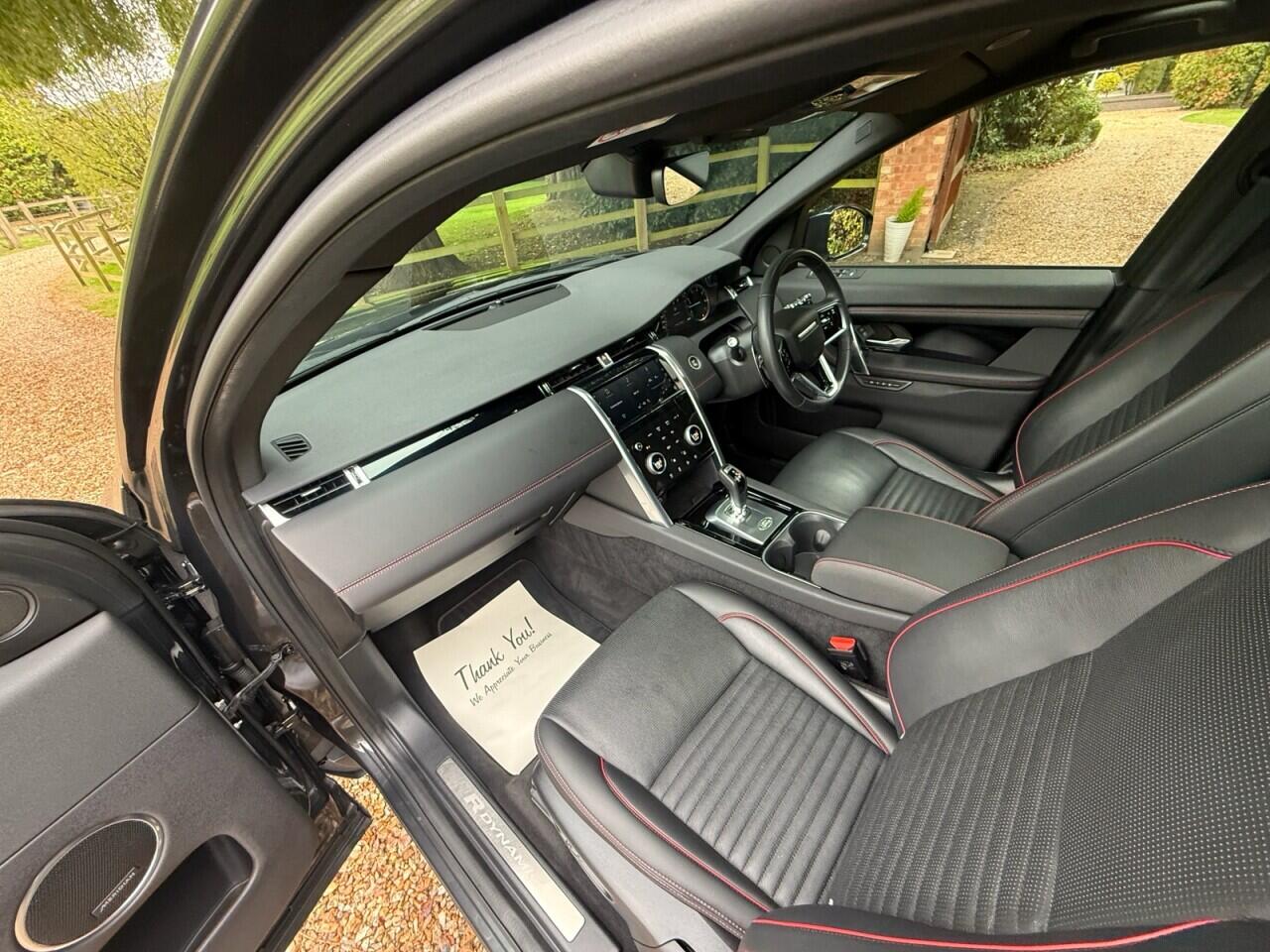 Land Rover Discovery Sport view 19