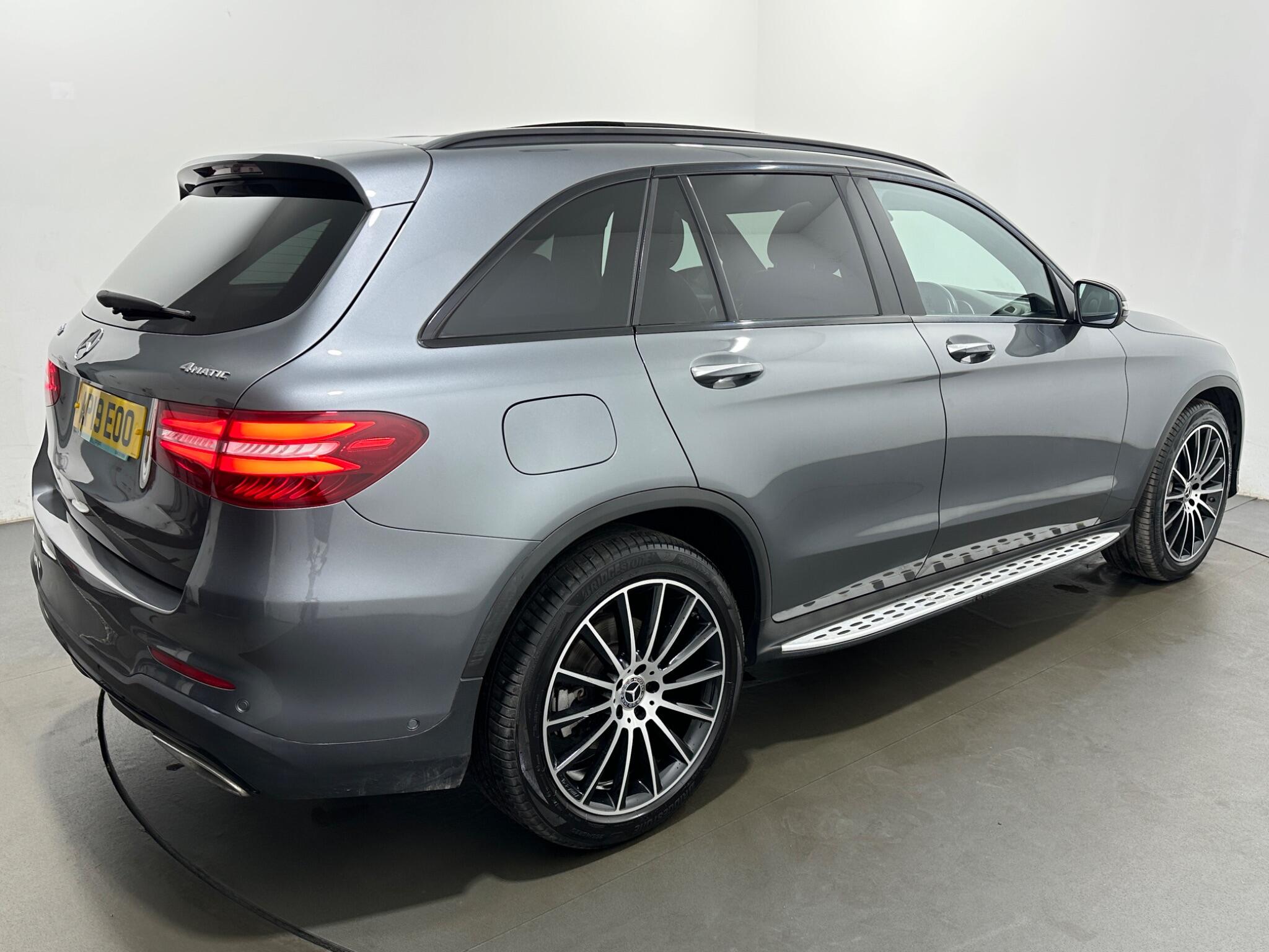 Mercedes-Benz GLC view 52