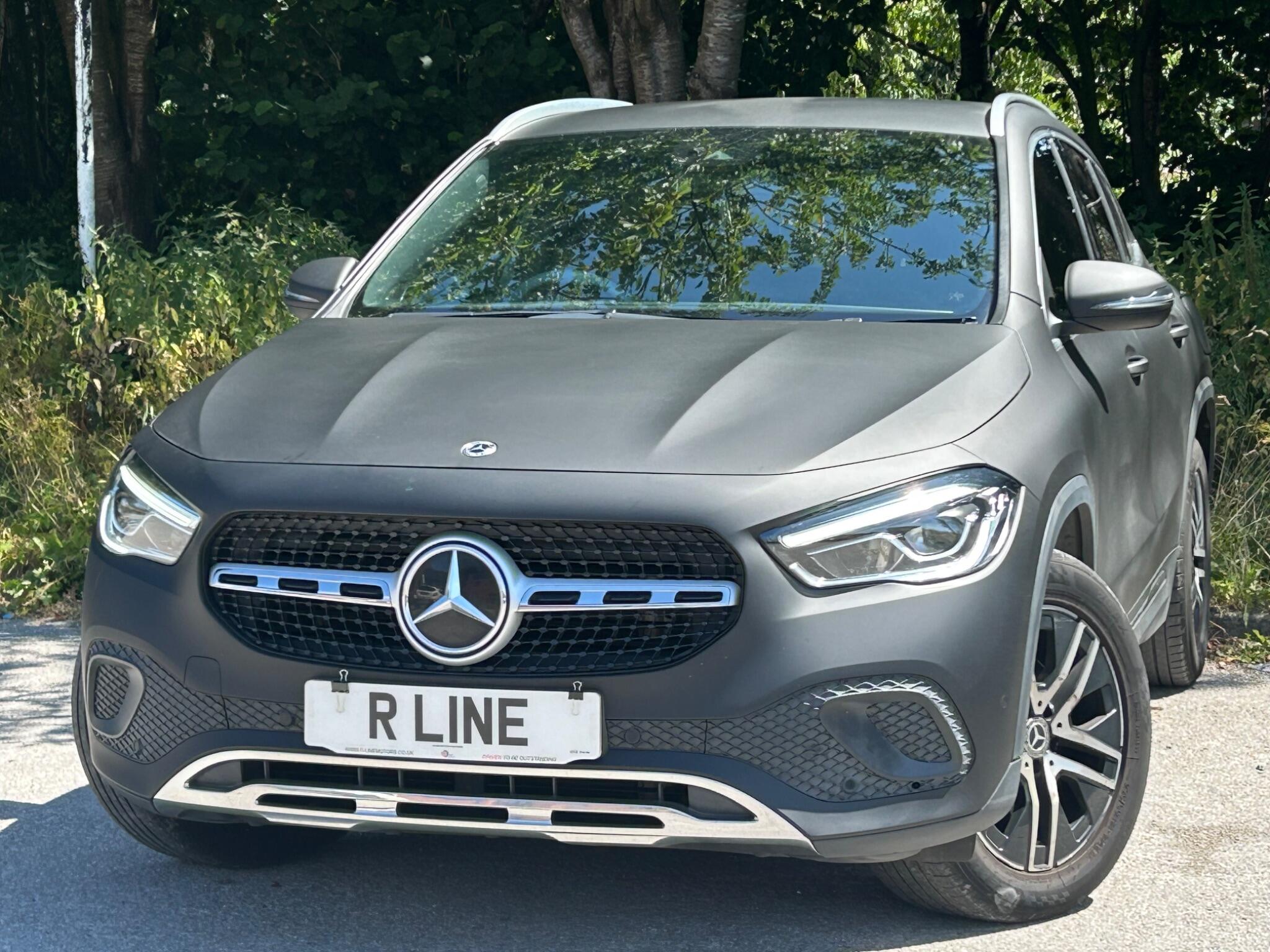 Mercedes-Benz Gla view 8