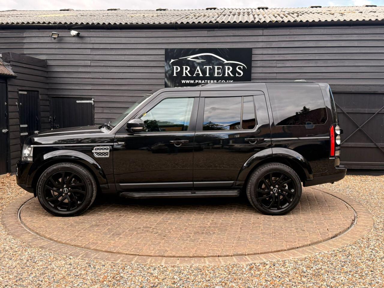 Land Rover Discovery view 6