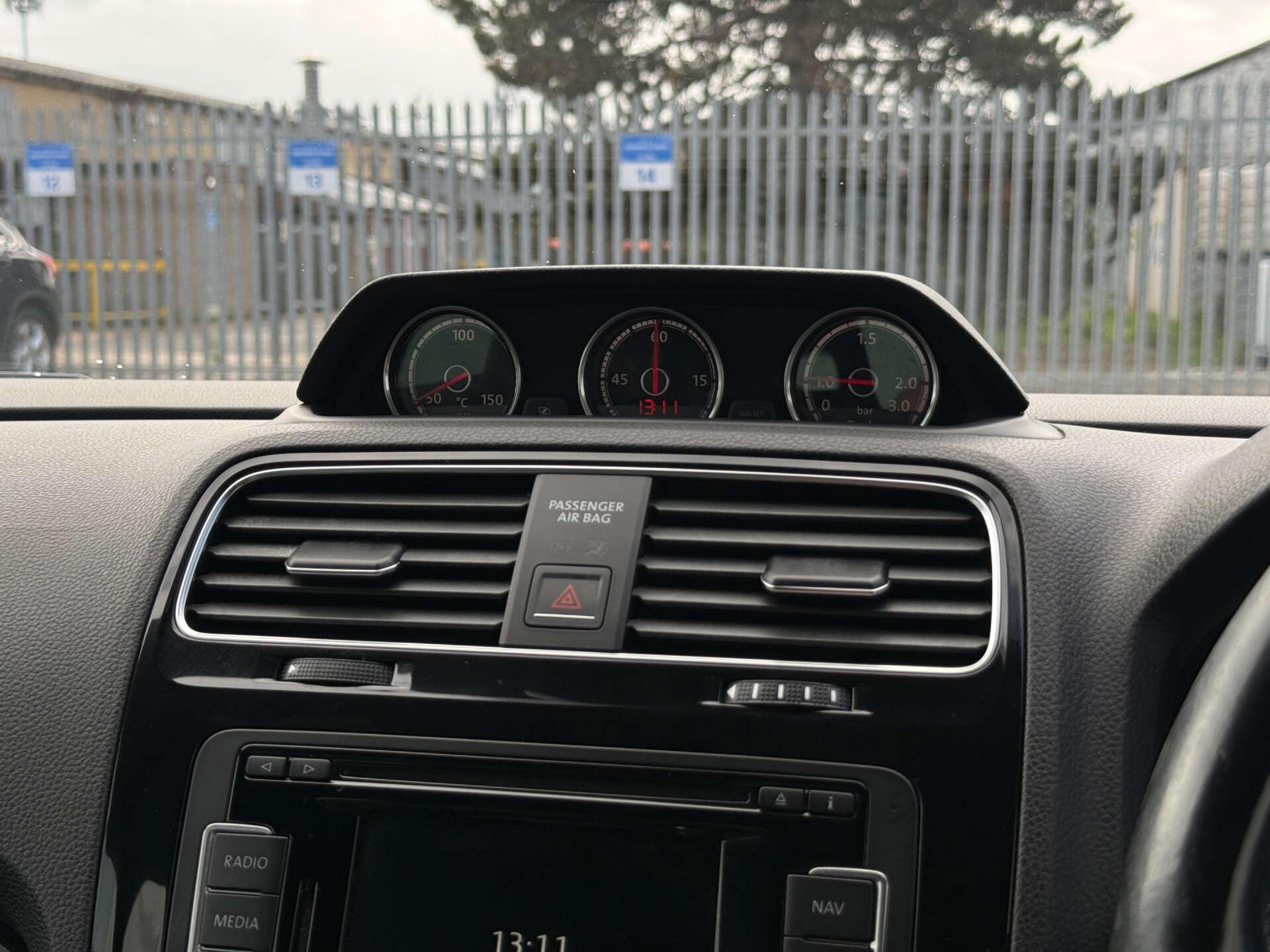 Volkswagen Scirocco view 47