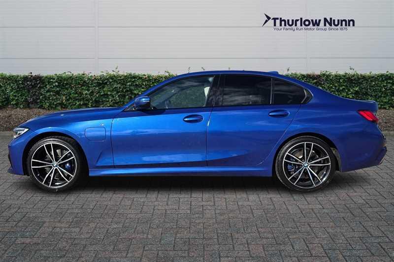 BMW 3 Series view 6