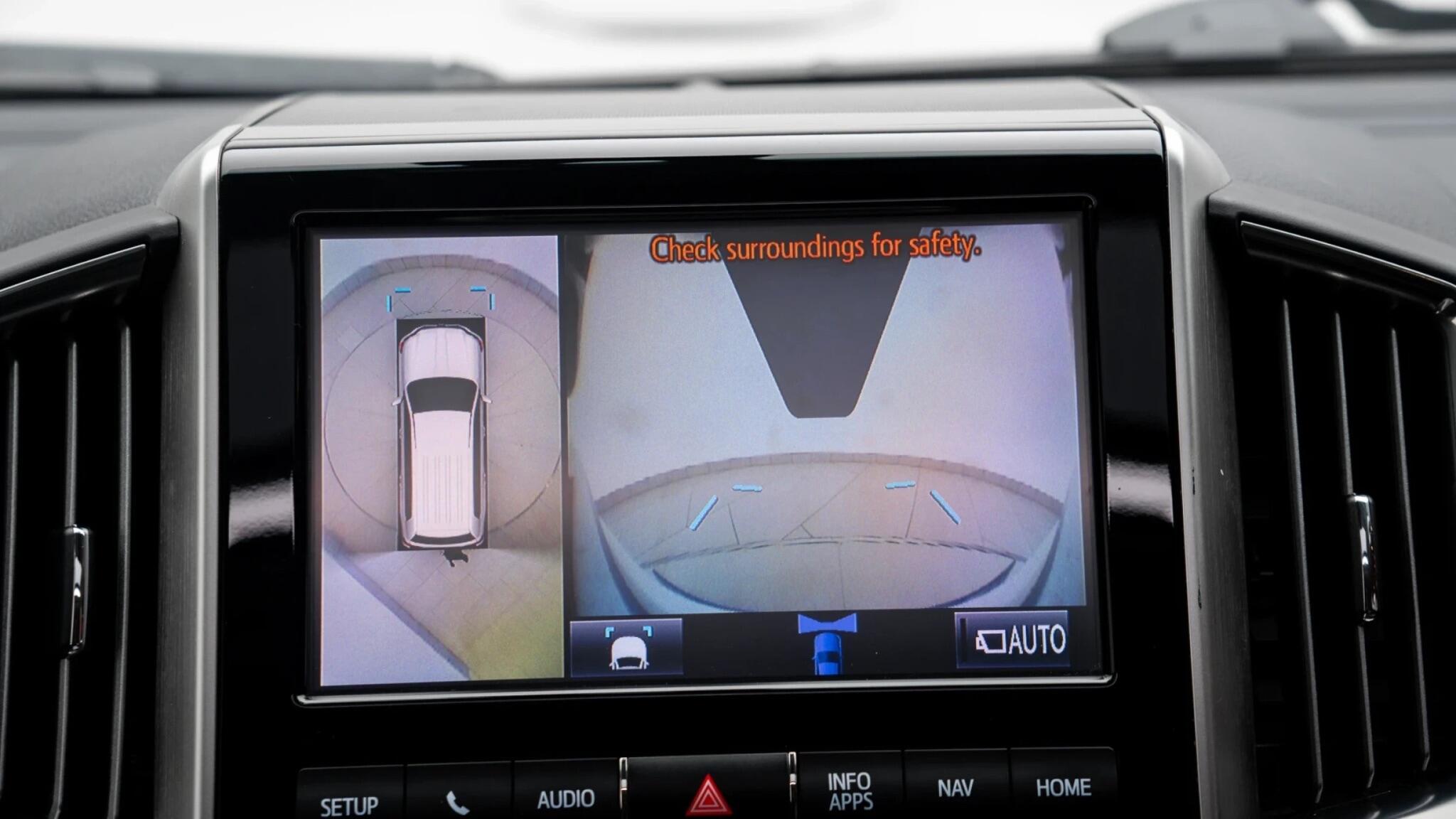 Toyota Land Cruiser view 33