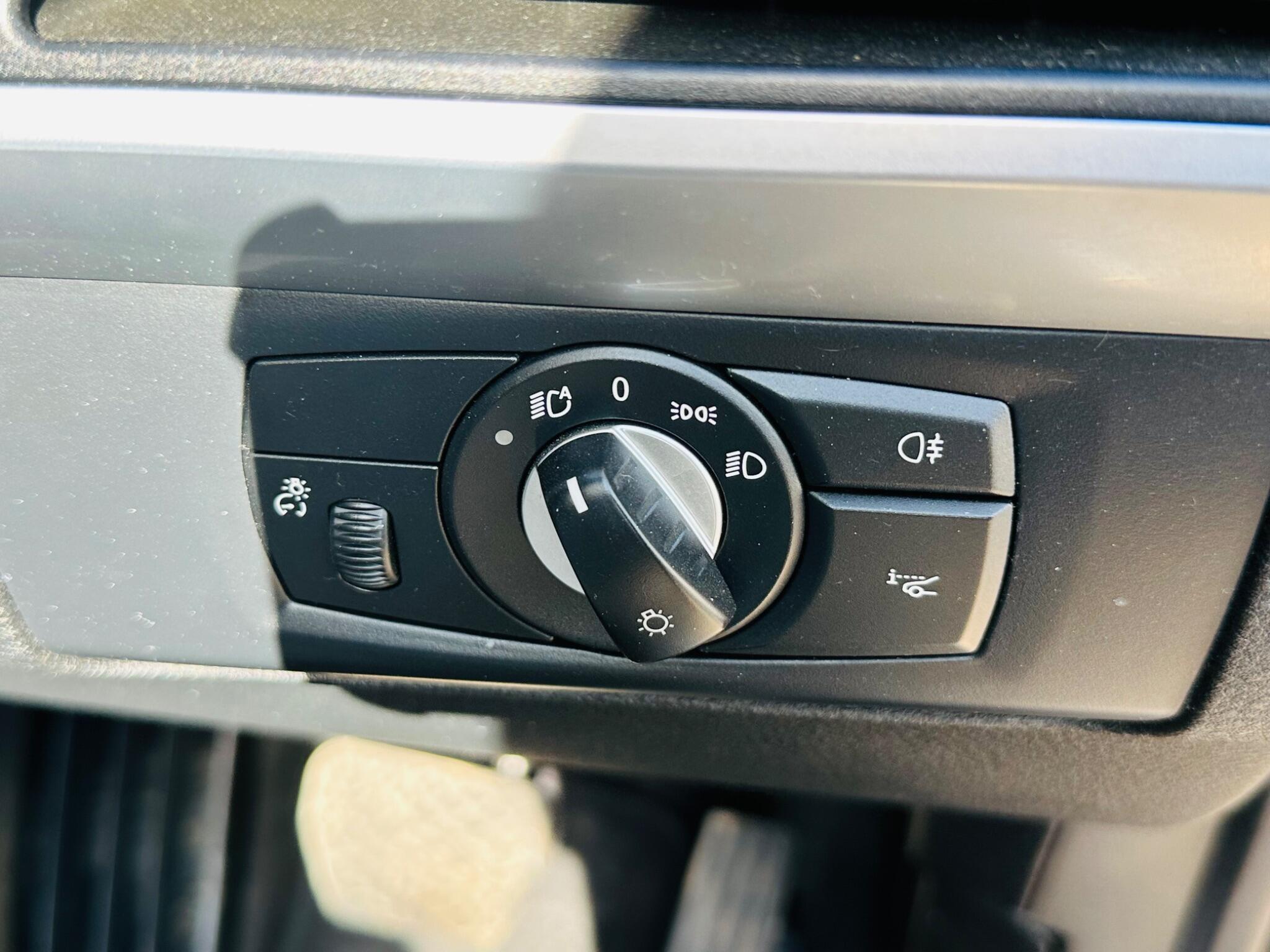 BMW X6 view 17