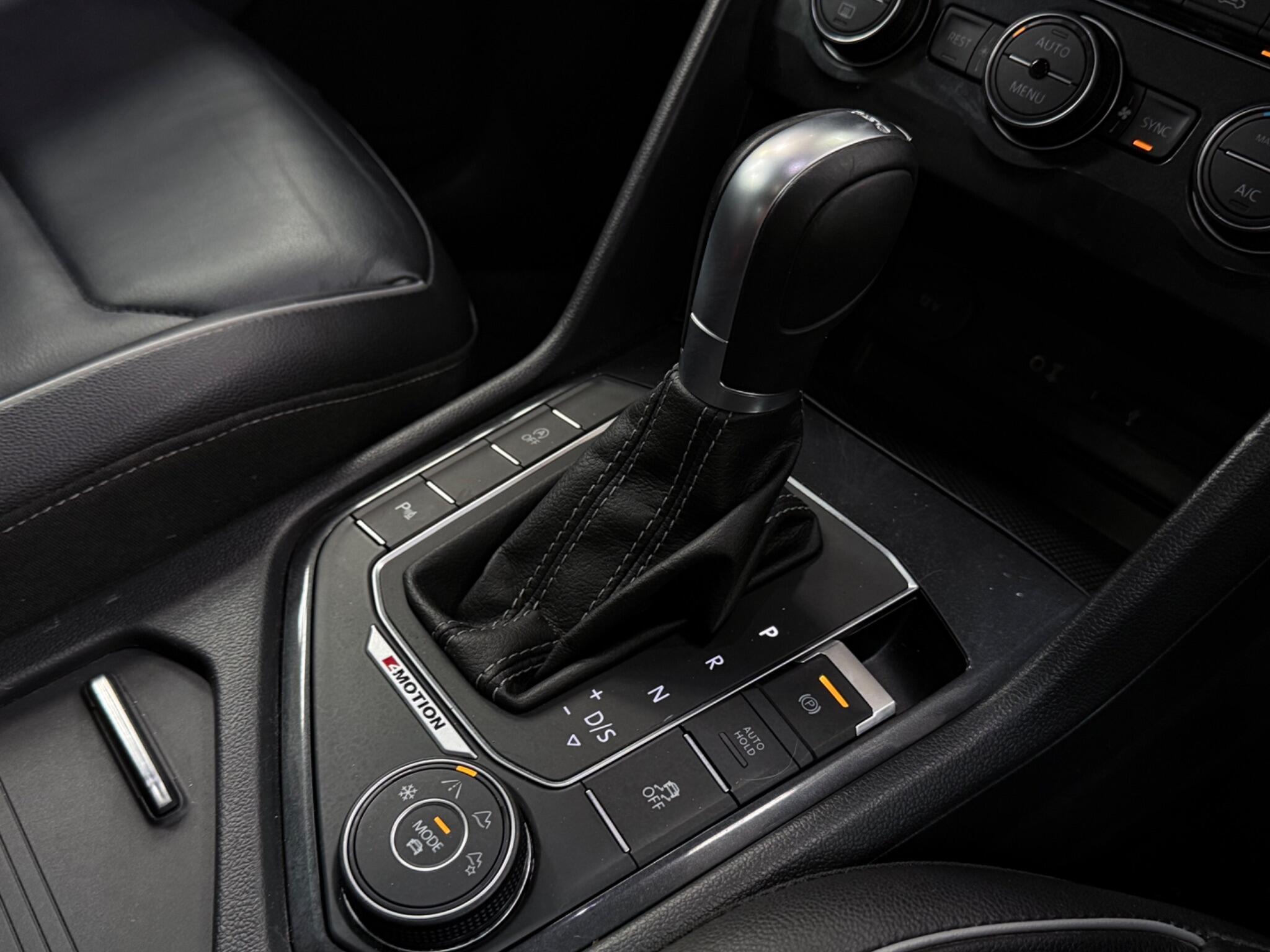 Volkswagen Tiguan view 21