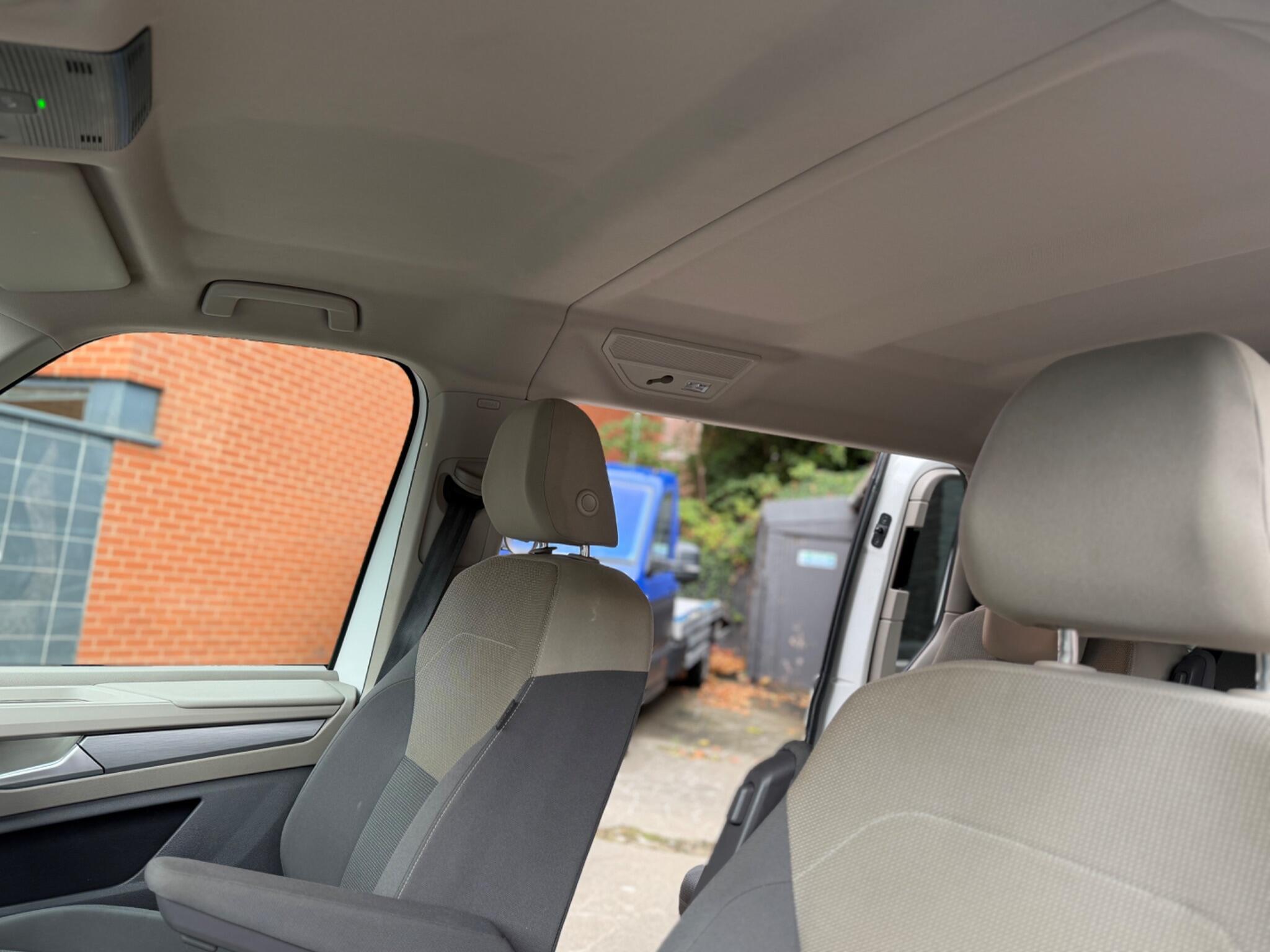 Volkswagen Multivan view 41