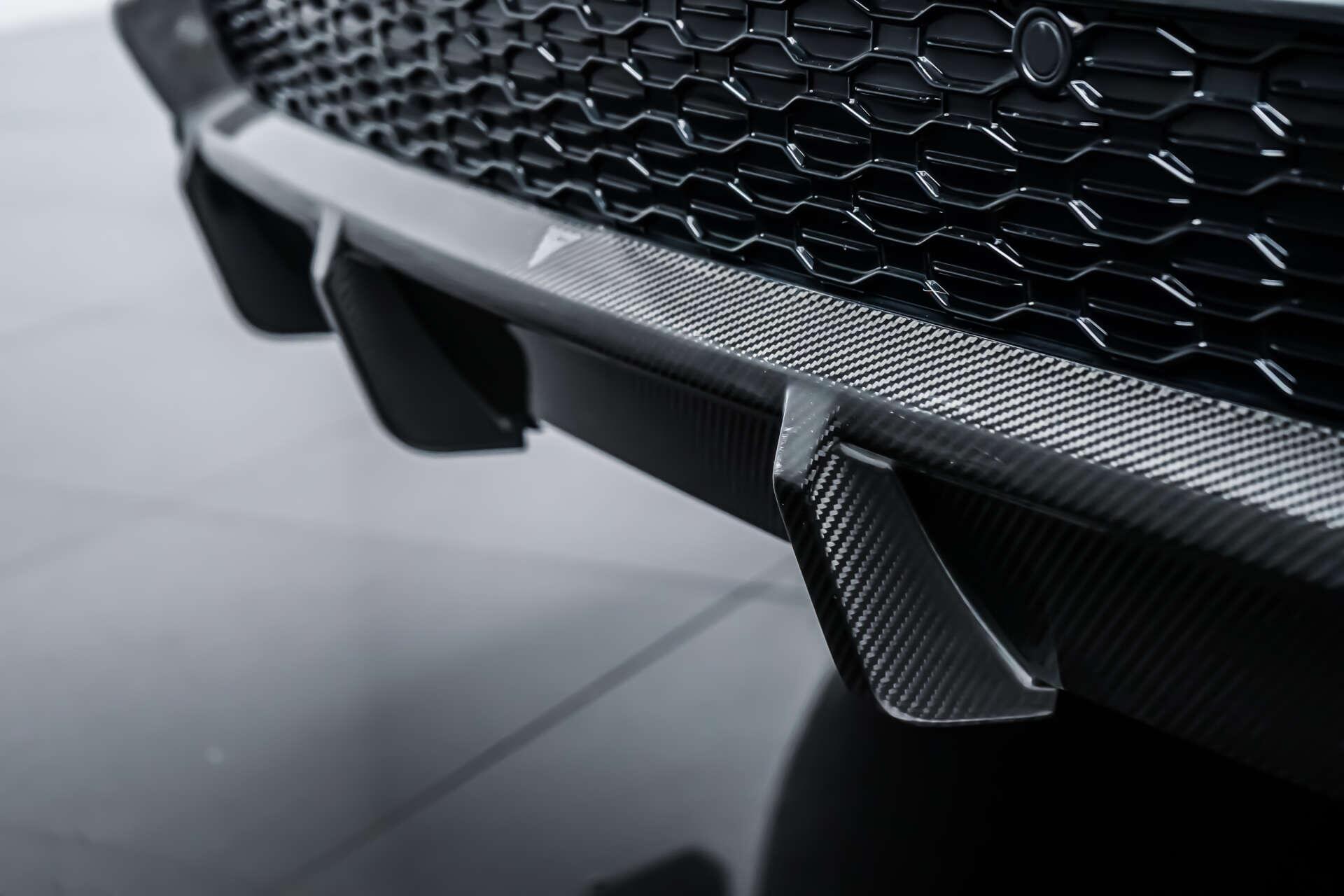 Audi RS Q8 view 16