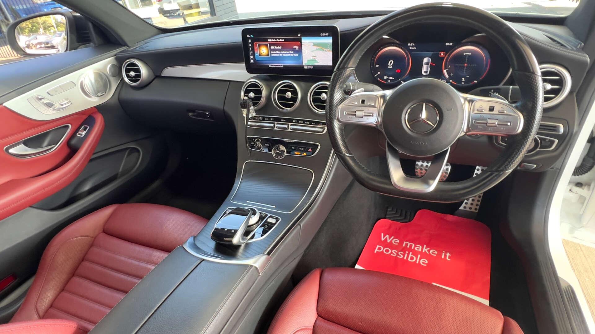 Mercedes-Benz C-Class view 37