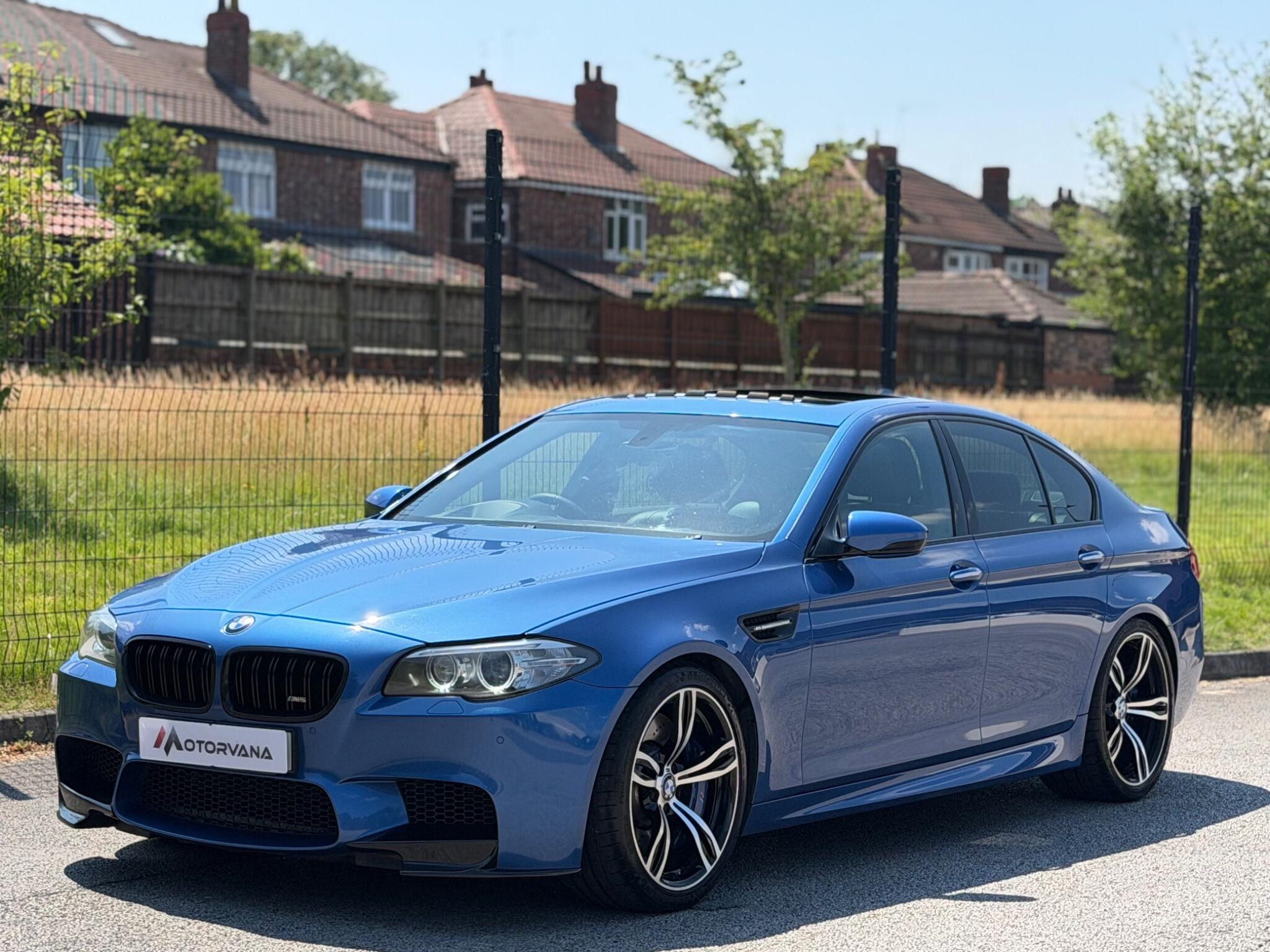 BMW M5 view 7