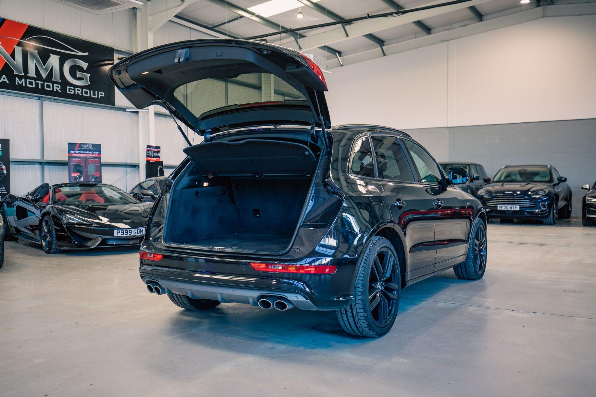 Audi SQ5 view 33