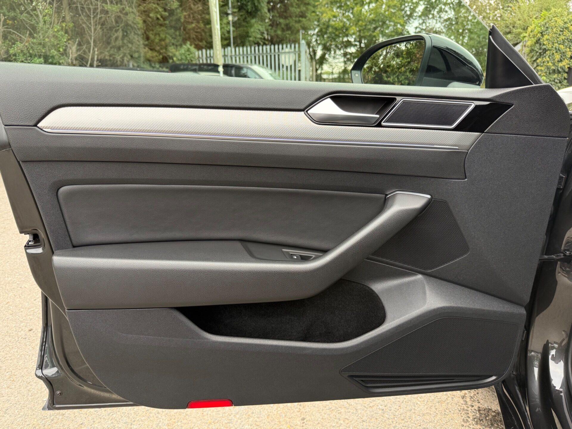 Volkswagen Arteon view 24