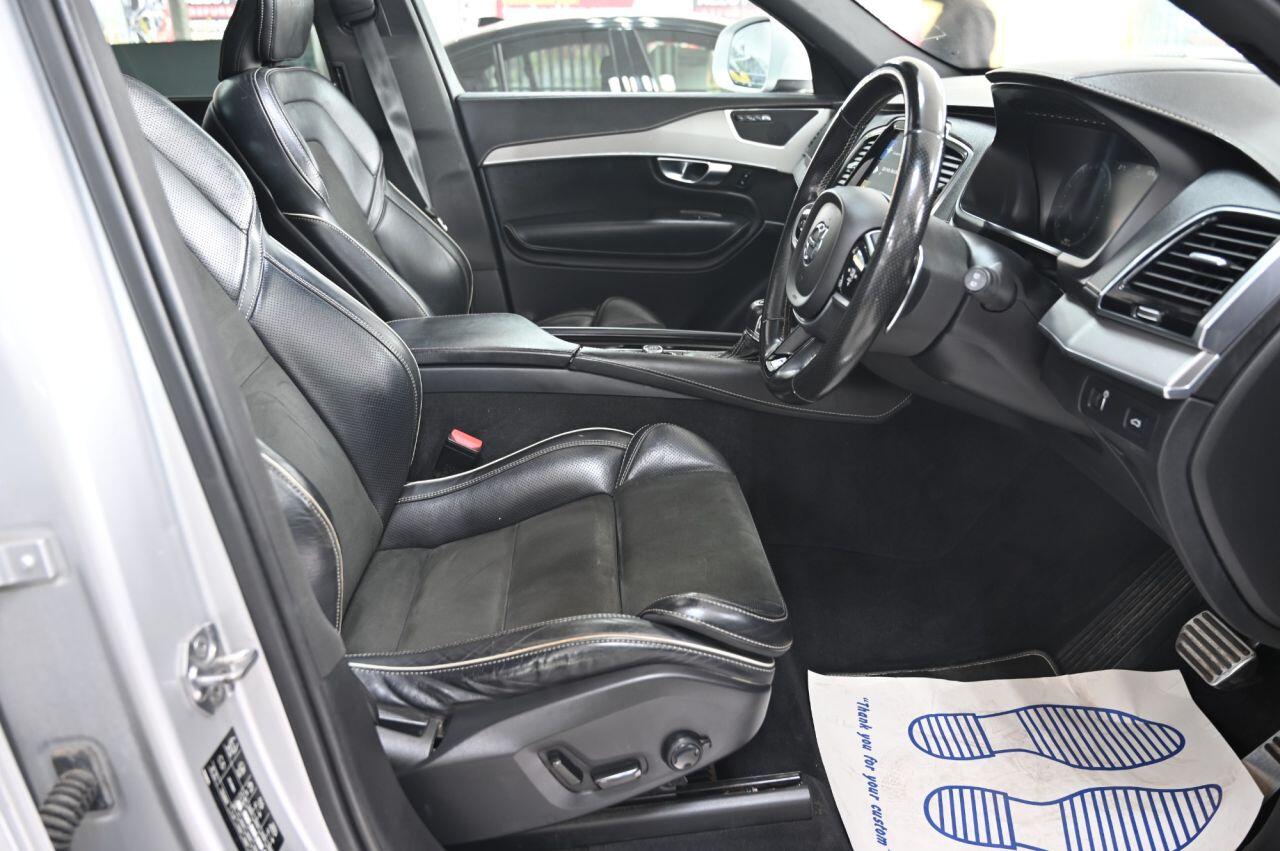 Volvo XC90 view 18
